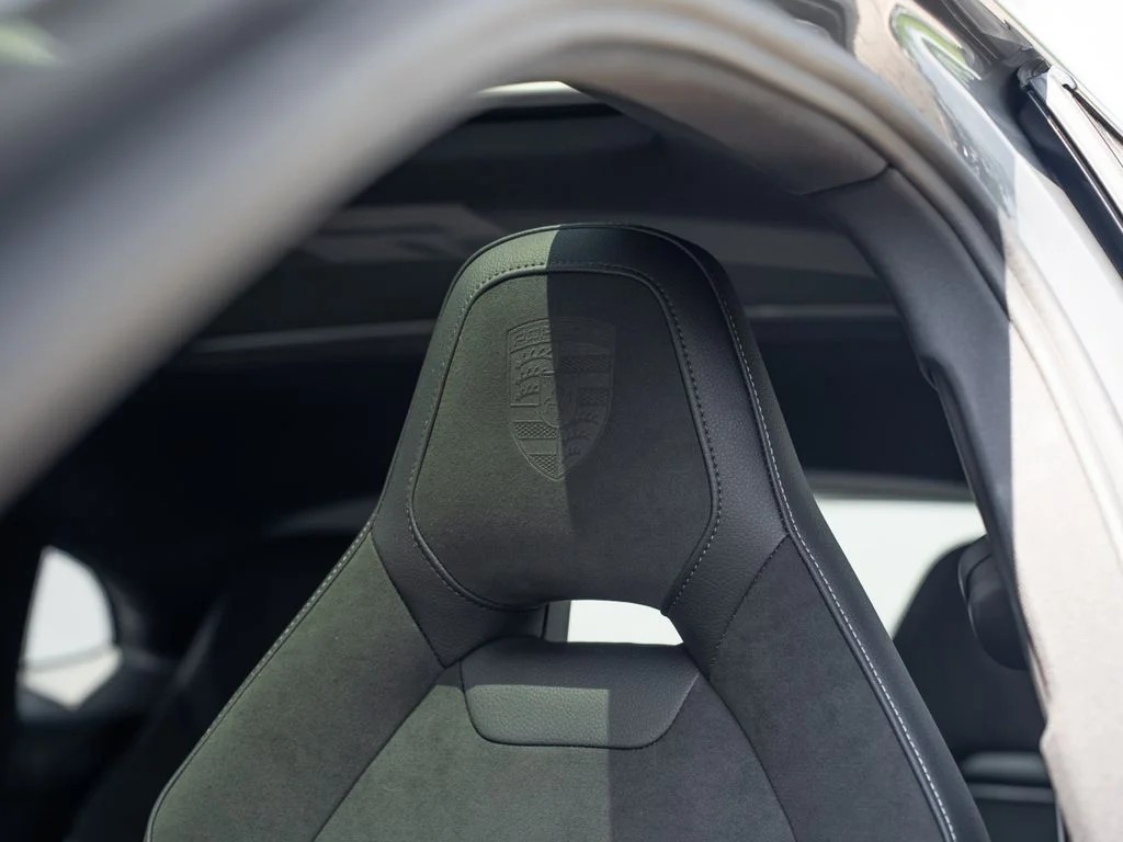 Used 2025 Slate Gray Neo Porsche 4 image 19