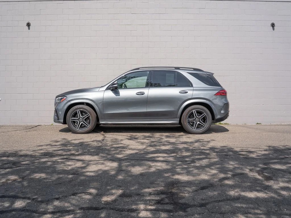 Used 2024 Cirrus Silver Metallic Mercedes-Benz GLE 350 image 2