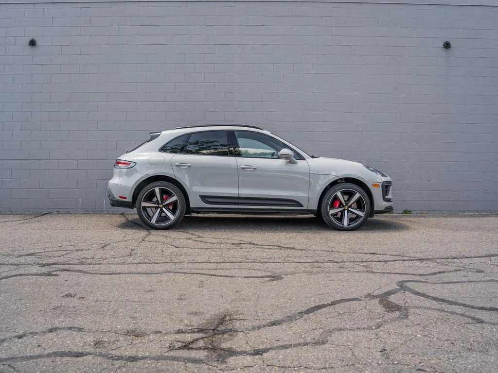 Used 2026 Chalk Porsche S image 8