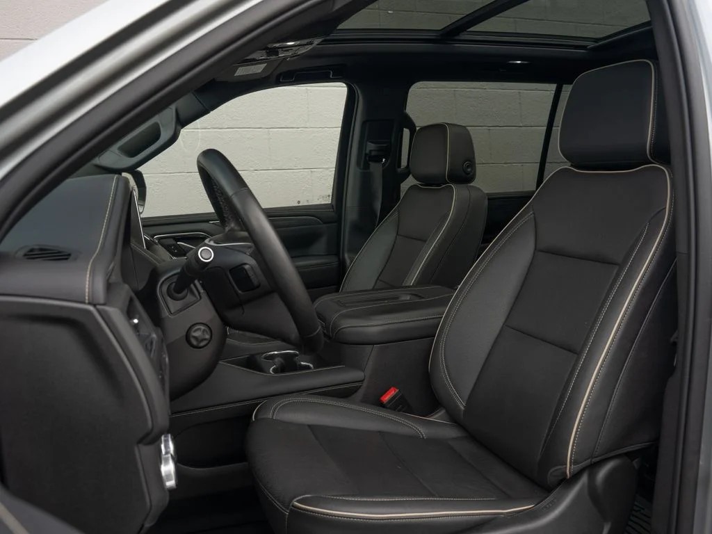 Used 2023 Sterling Metallic GMC SLT image 5