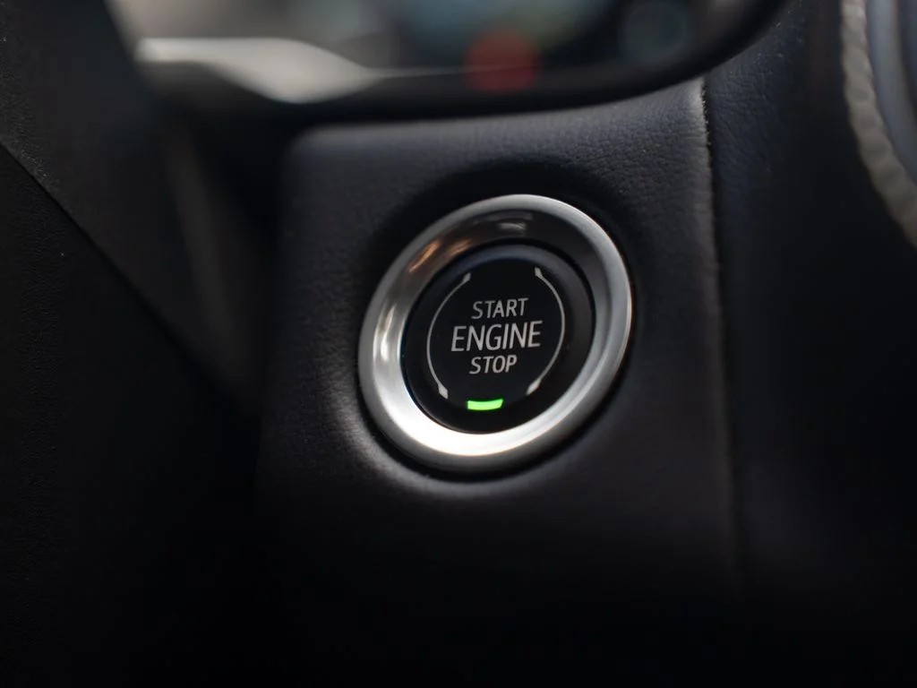 Used 2023 Sterling Metallic GMC SLT image 29