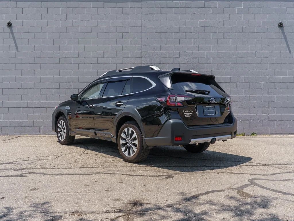 Used 2025 Crystal Black Silica Subaru Touring XT image 3