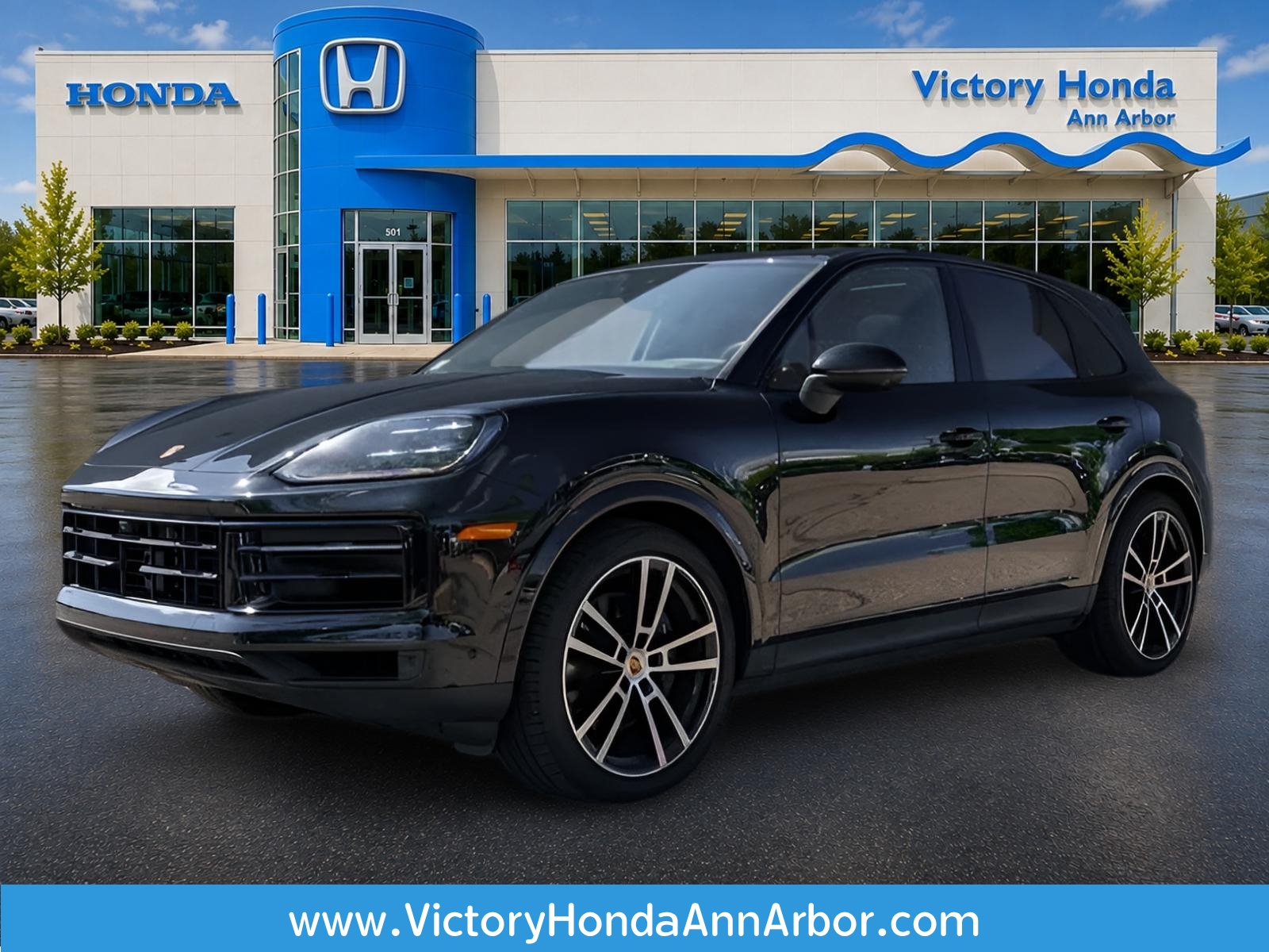 2025 Porsche Cayenne Base