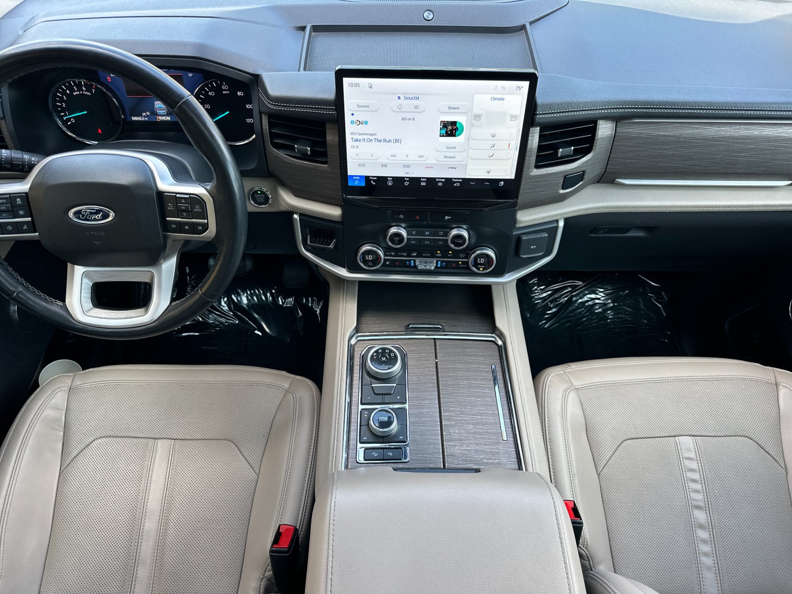 Used 2024 Black Ford Limited image 12