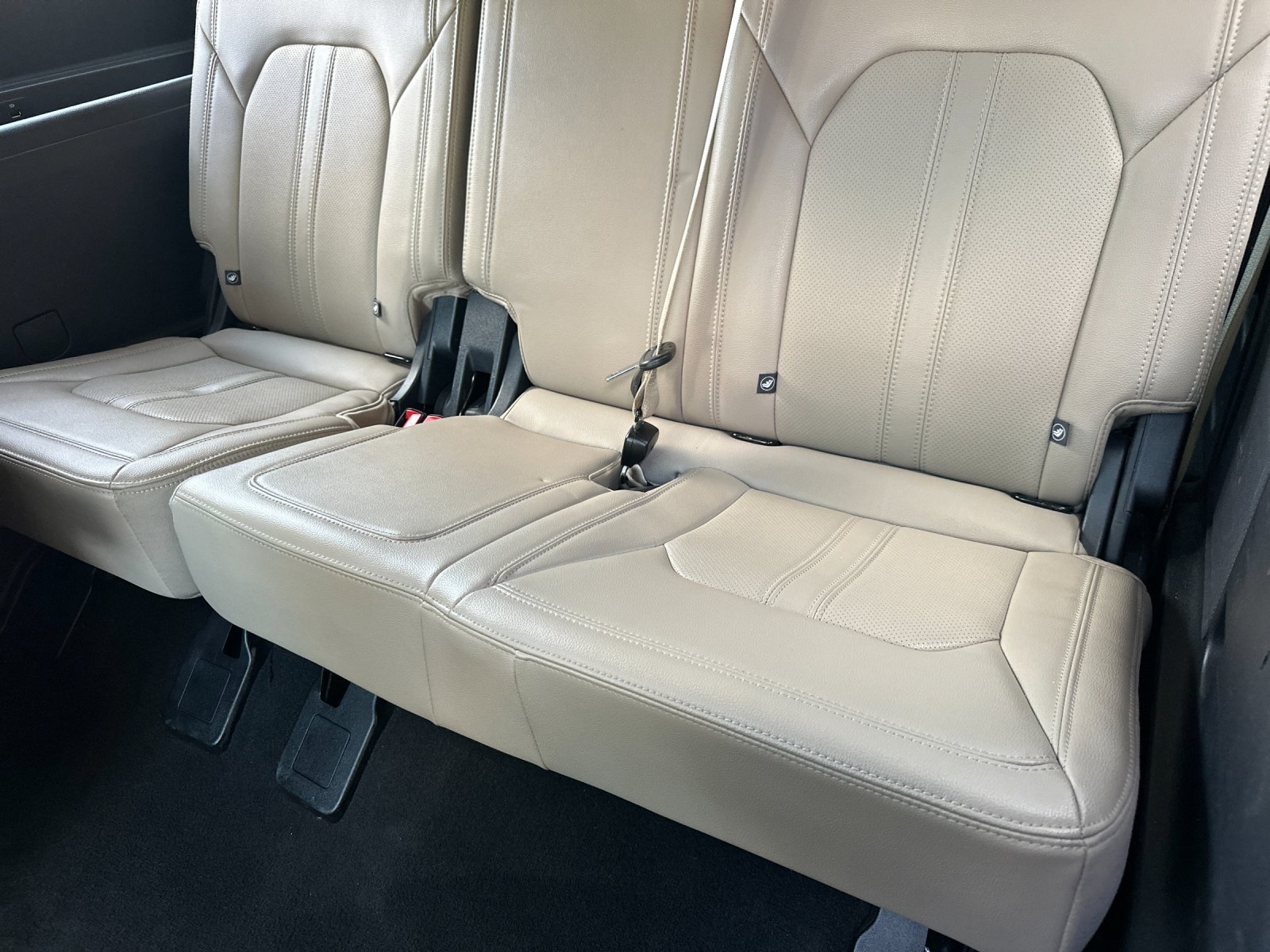 Used 2024 Black Ford Limited image 14