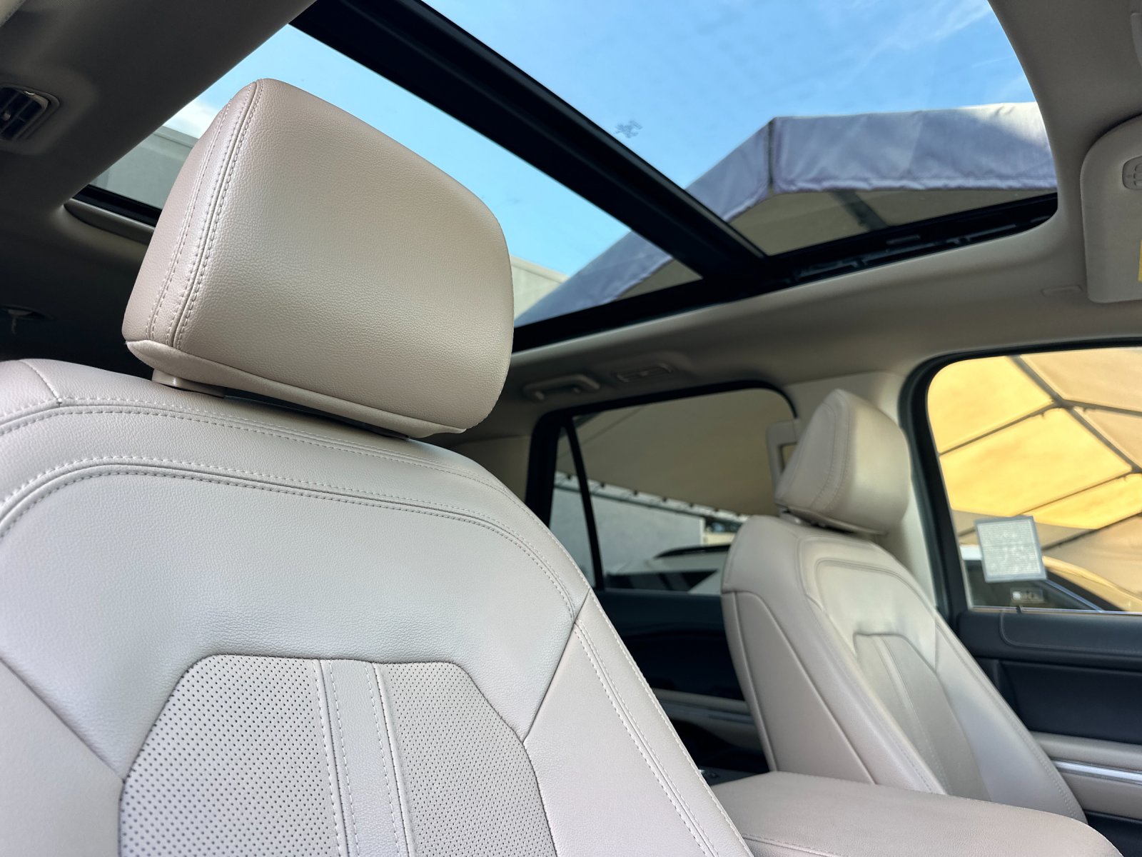 Used 2024 Black Ford Limited image 17