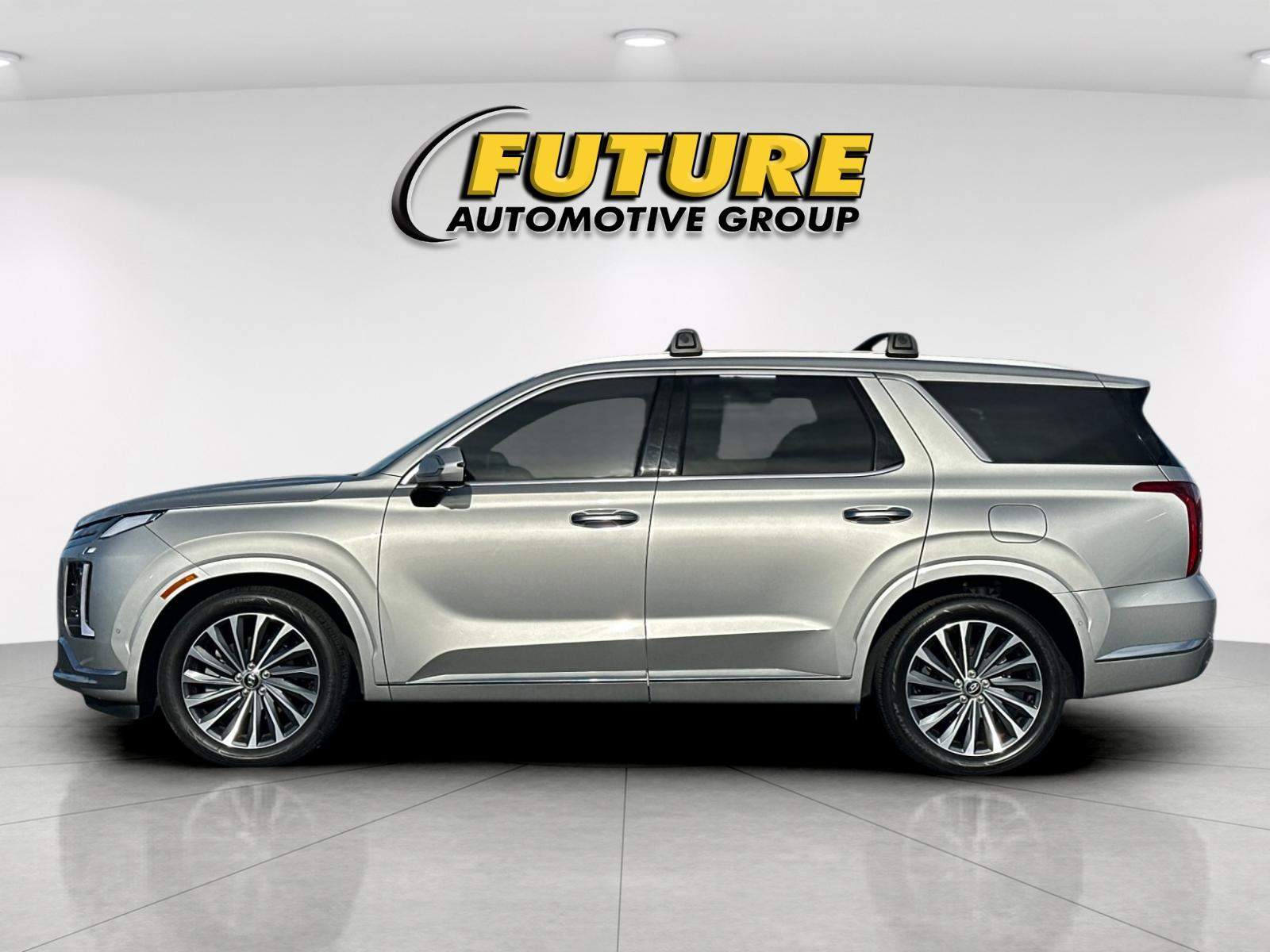 Used 2024 Silver Hyundai Calligraphy image 6