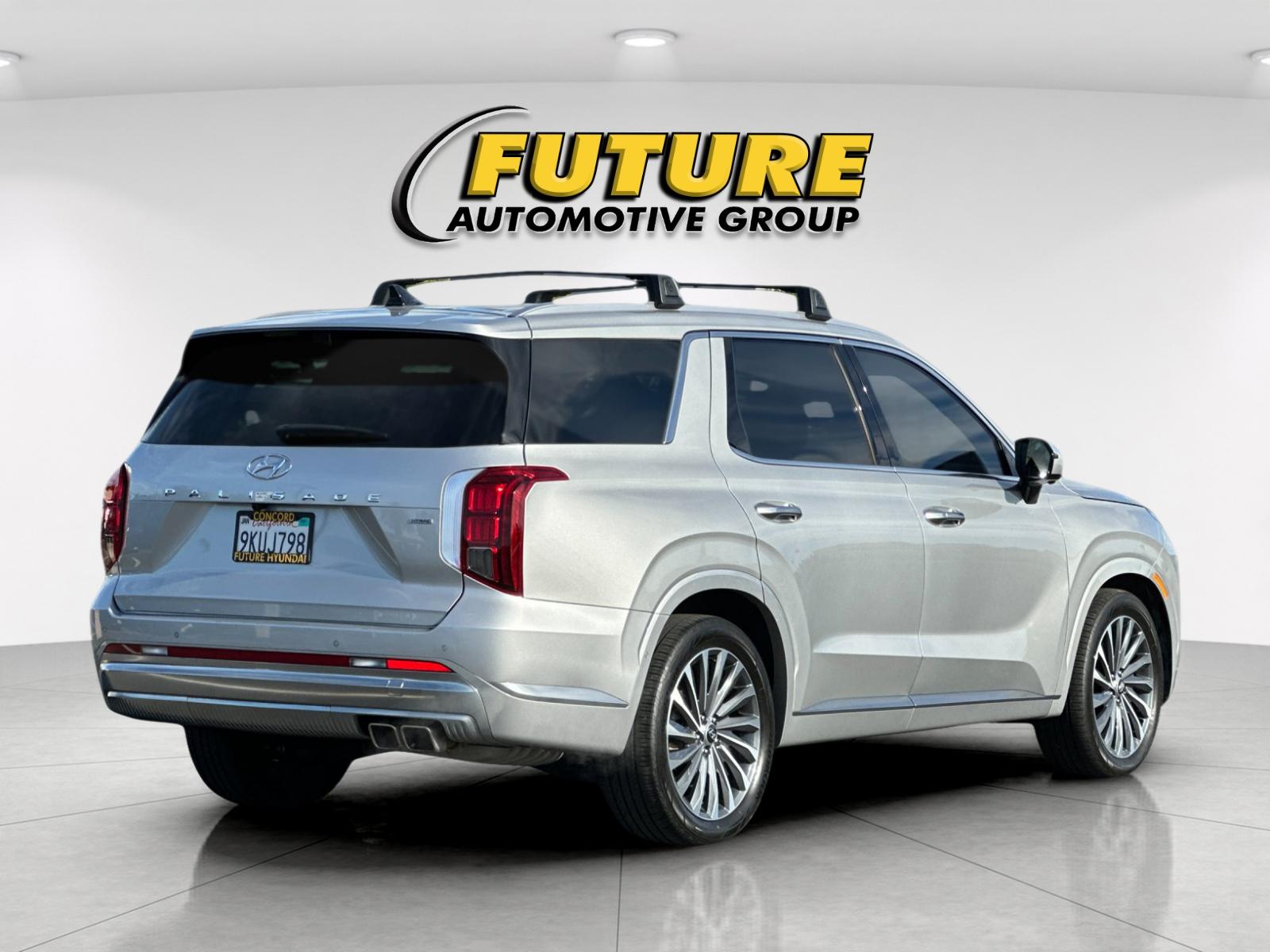 Used 2024 Silver Hyundai Calligraphy image 3