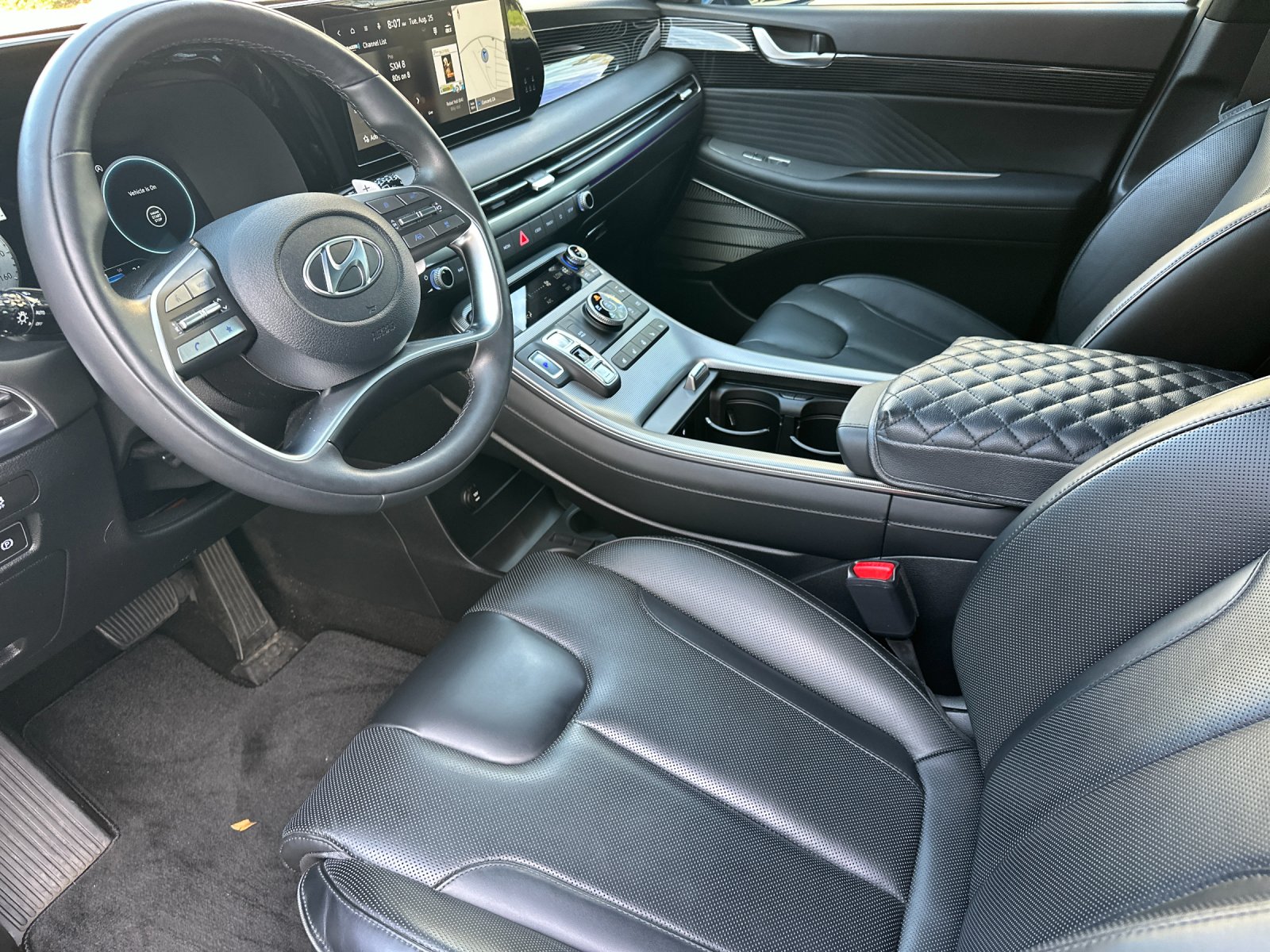 Used 2024 Silver Hyundai Calligraphy image 9