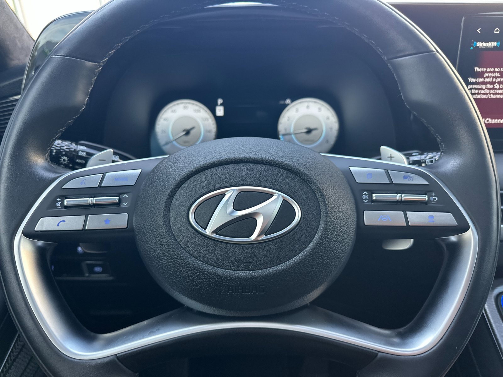 Used 2024 Silver Hyundai Calligraphy image 23