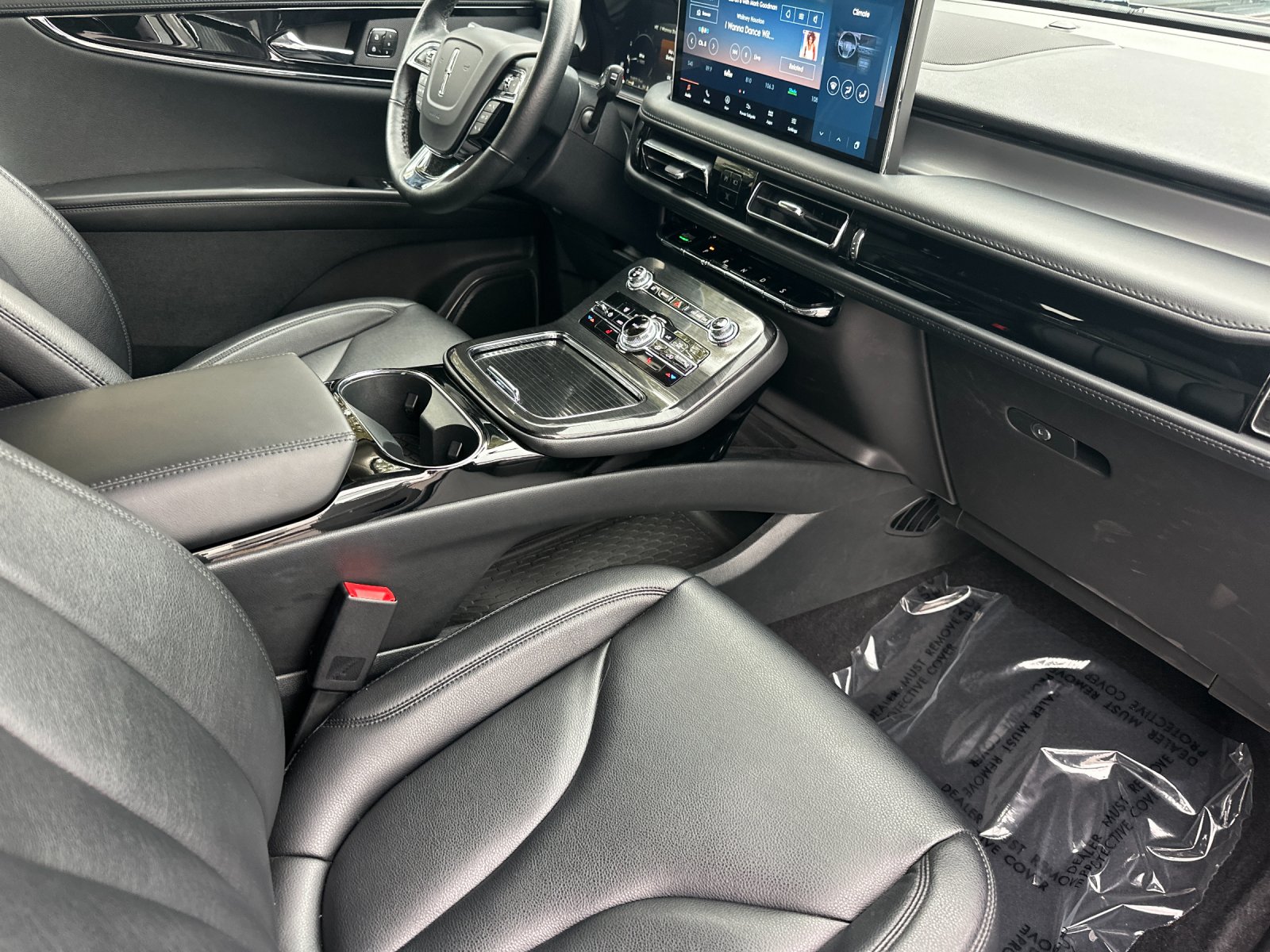 Used 2023 Gray Lincoln Standard image 15