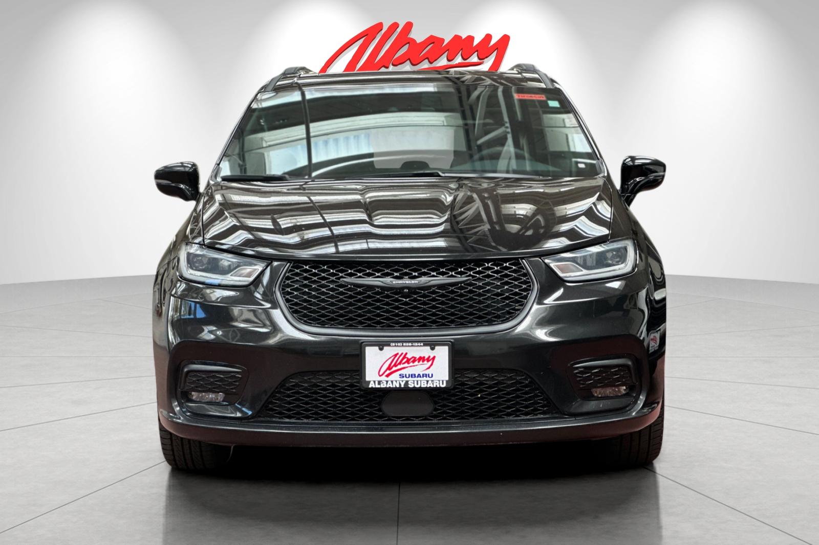 Used 2025 Black Chrysler Limited image 10