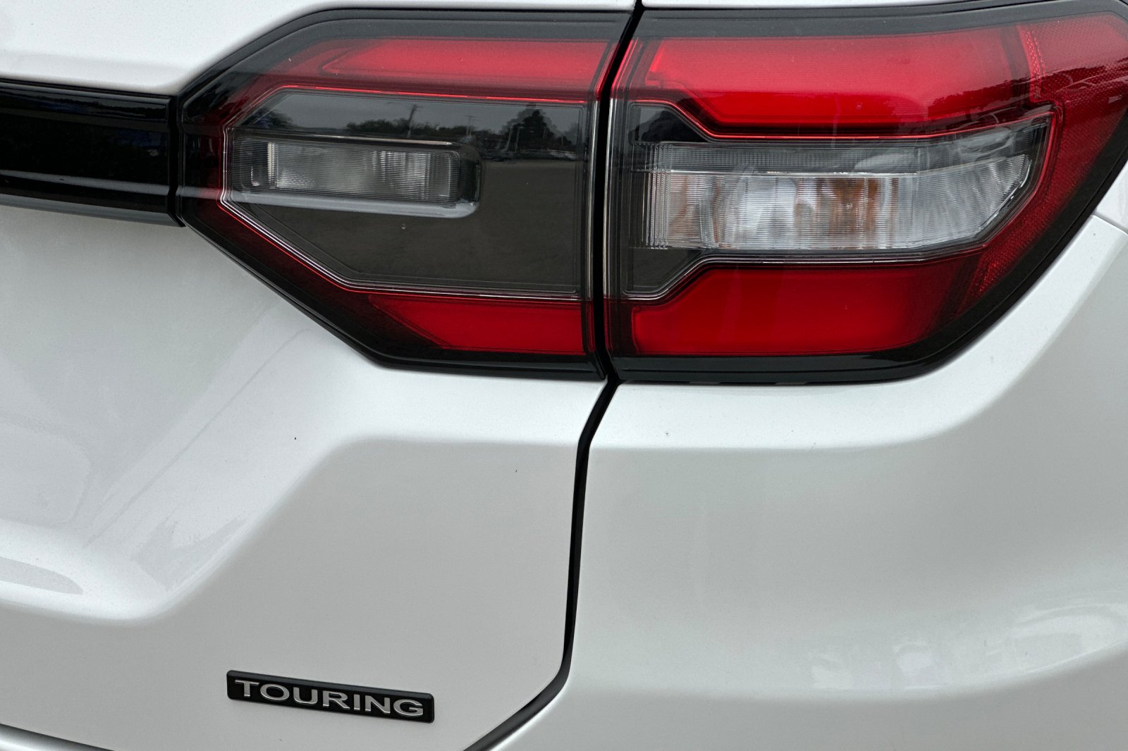 New 2026 Solar Silver Metallic Honda Touring image 33