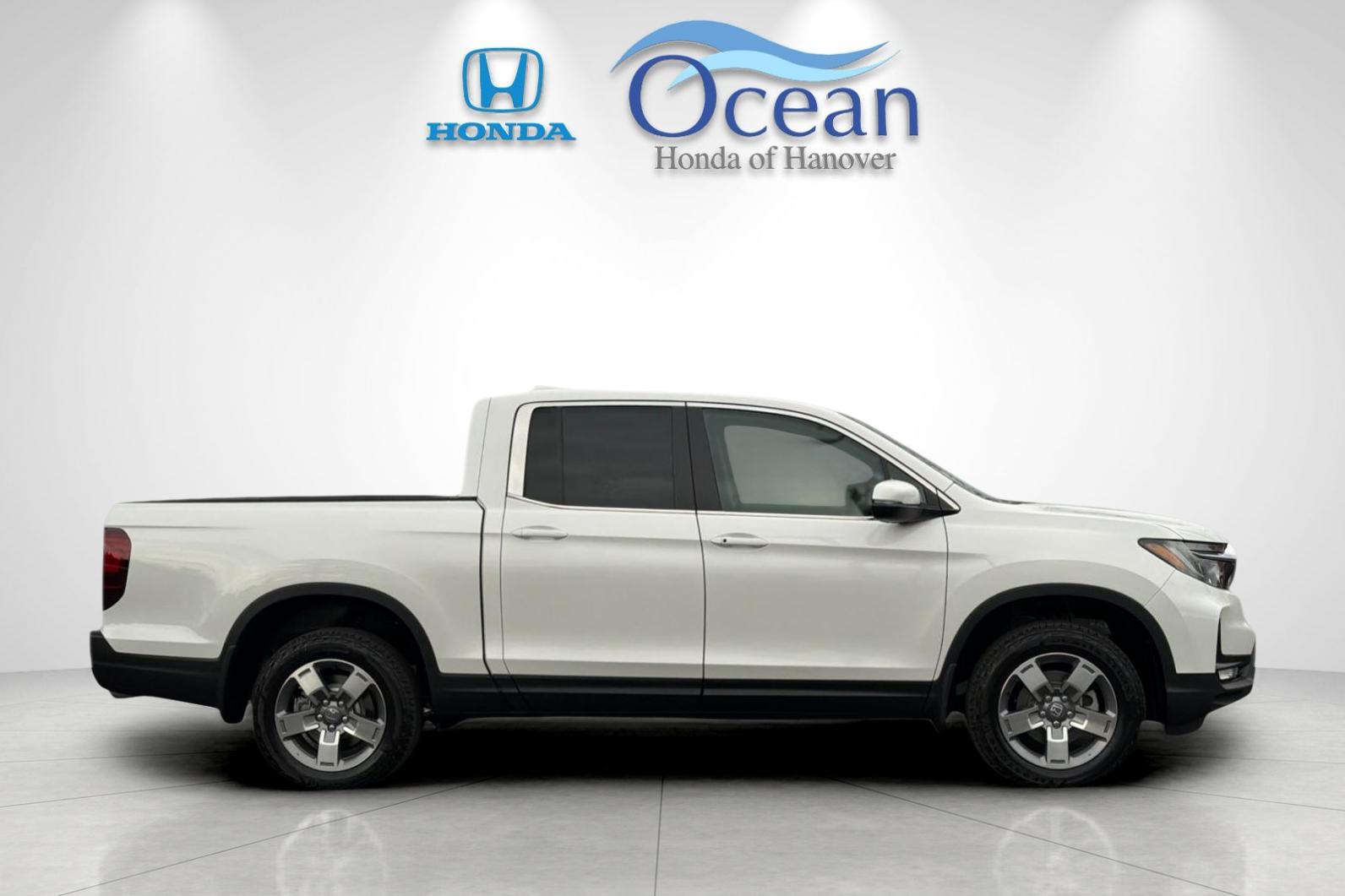 New 2026 Platinum White Pearl Honda RTL image 6