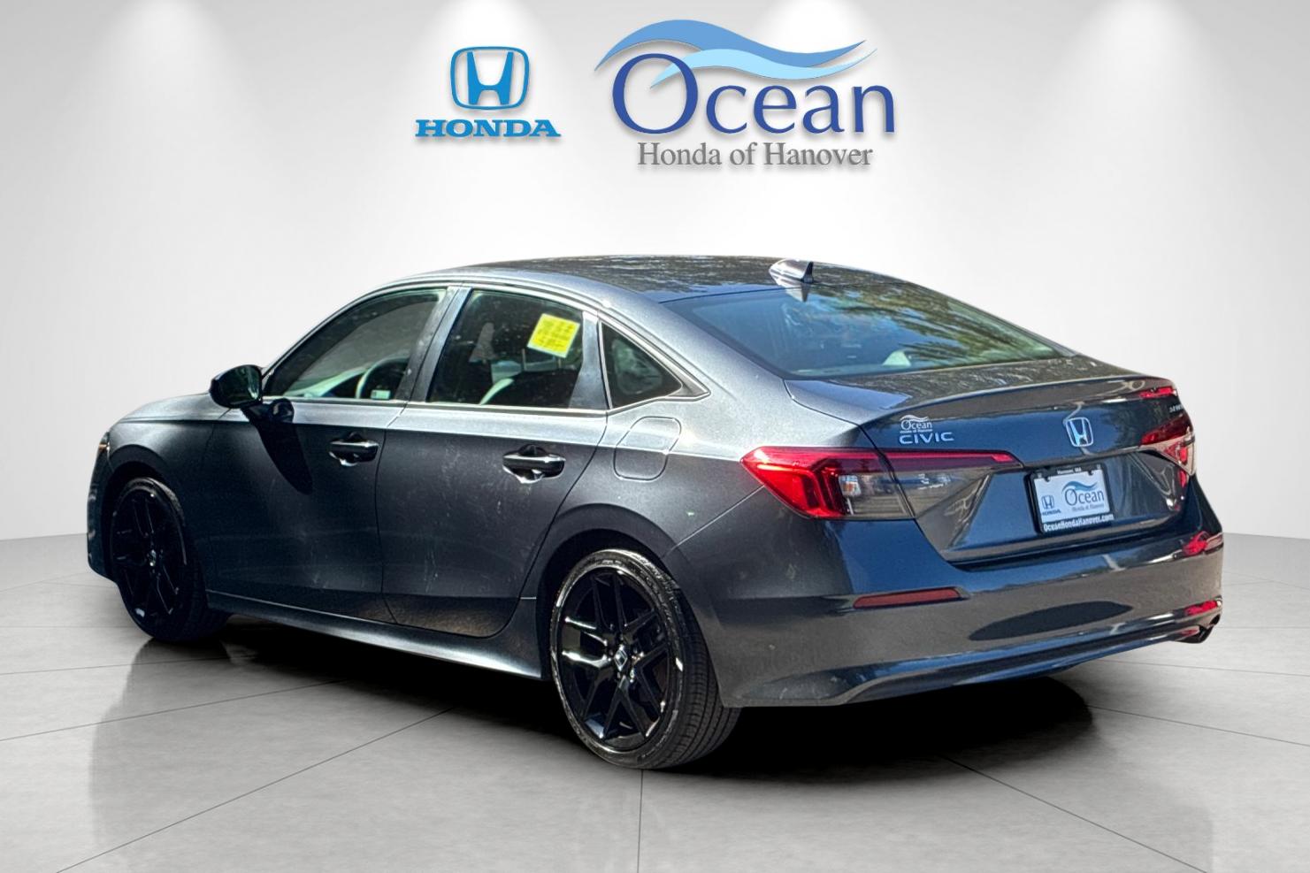 Used 2024 Meteorite Gray Metallic Honda Sport image 5