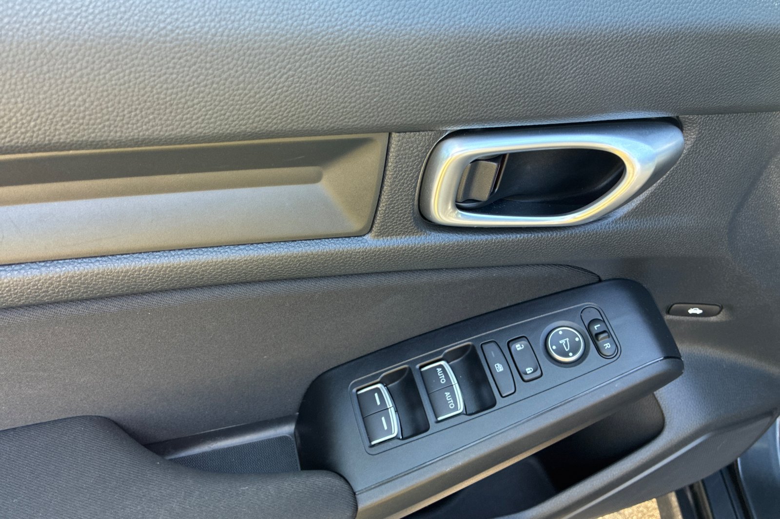 Used 2024 Meteorite Gray Metallic Honda Sport image 12