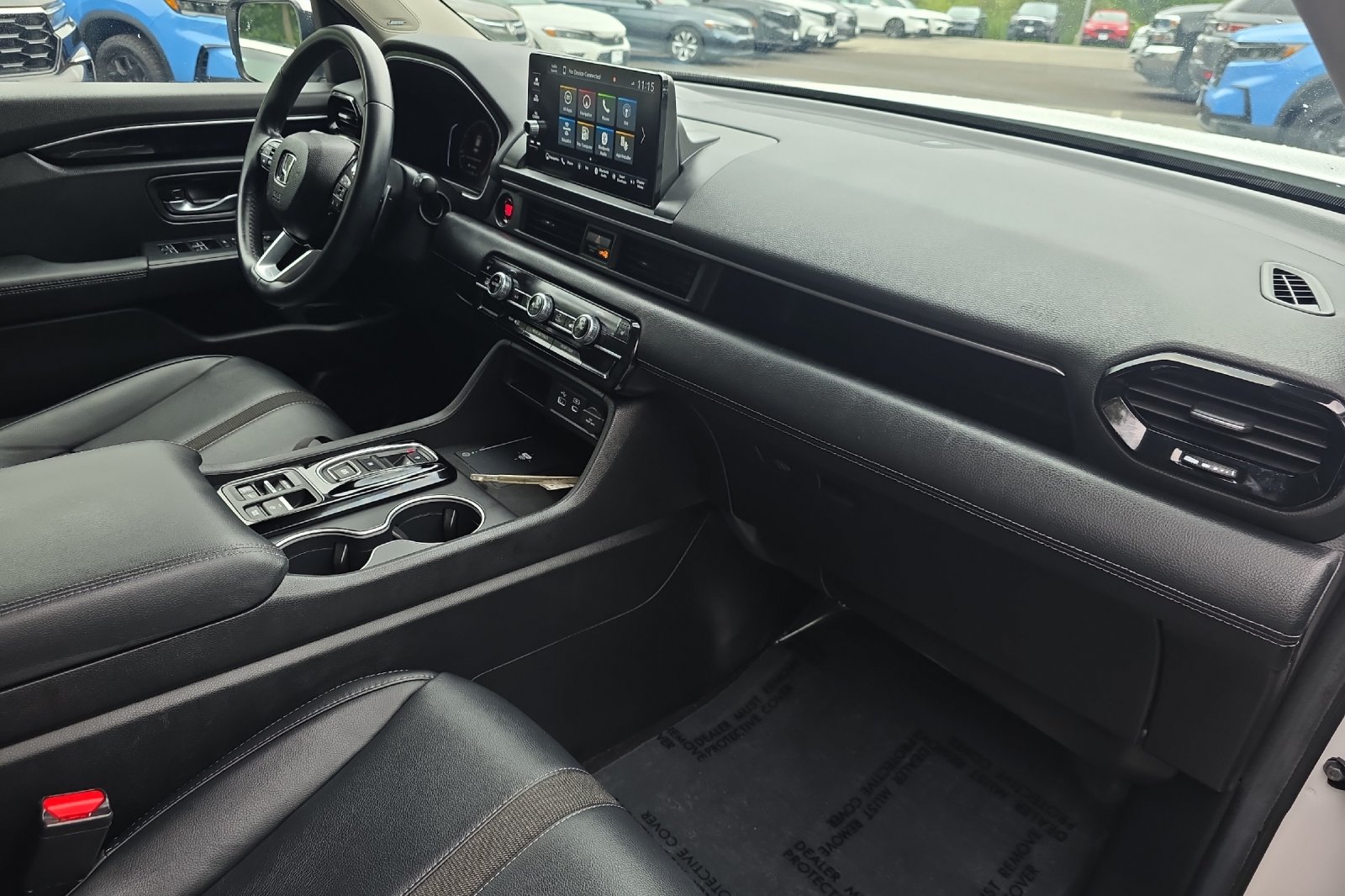 Used 2025 Platinum White Pearl Honda Touring image 18