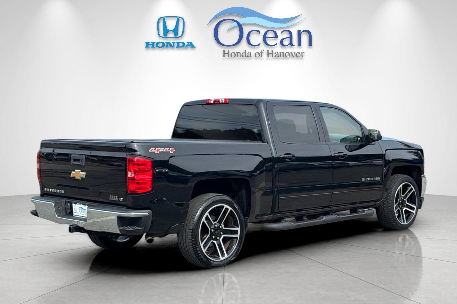 Used 2016 Black Chevrolet LT image 3