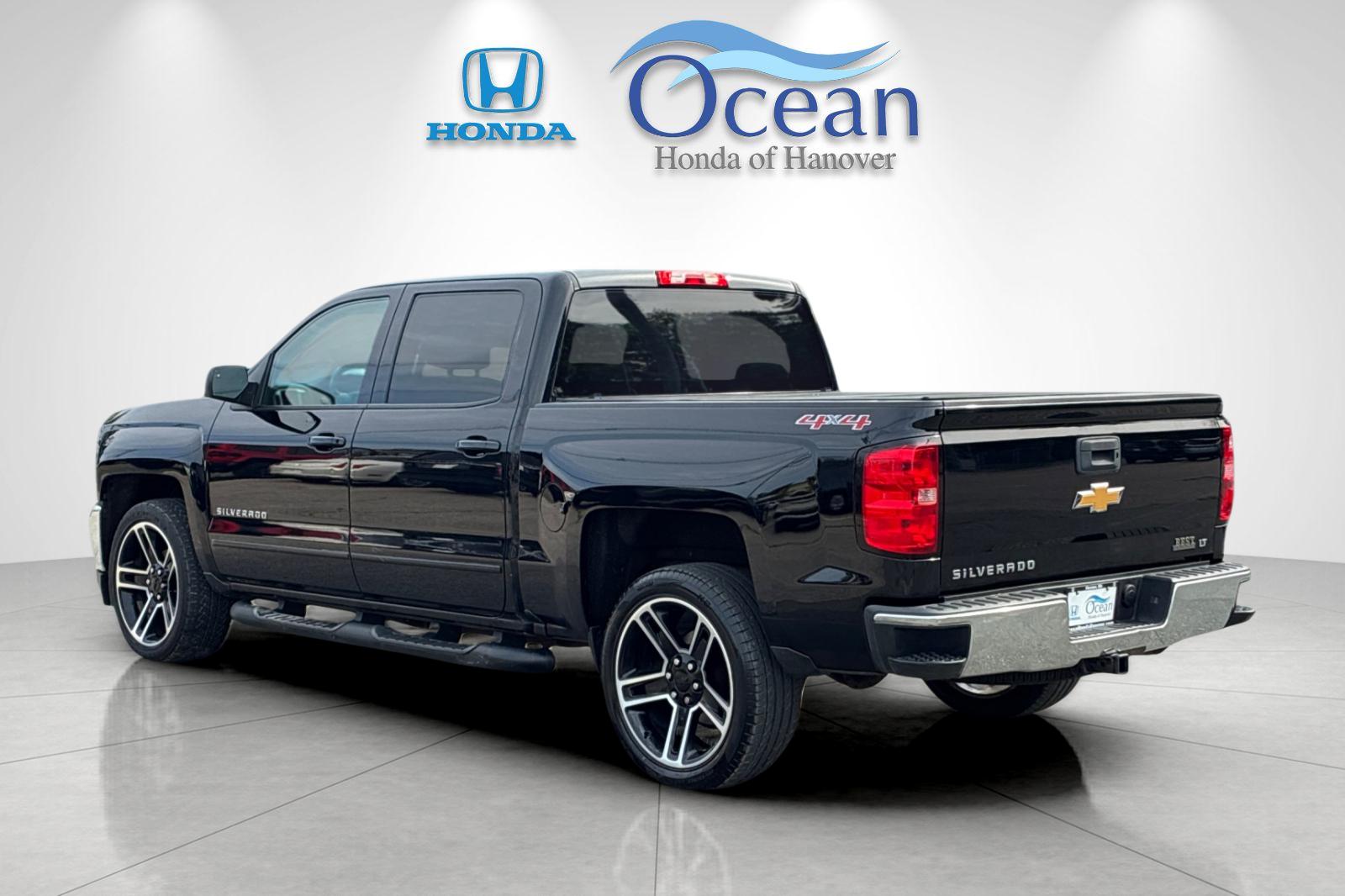 Used 2016 Black Chevrolet LT image 5