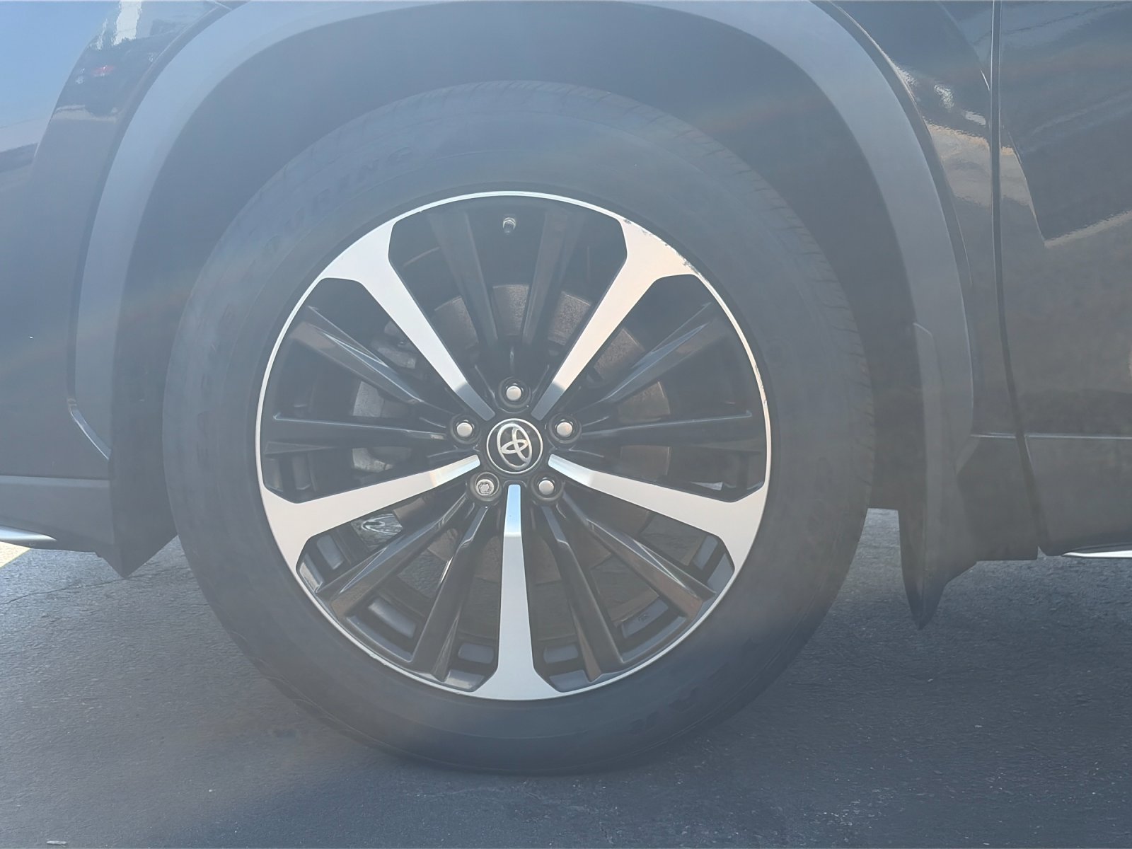 Used 2021 Midnight Black Metallic Toyota XSE image 29