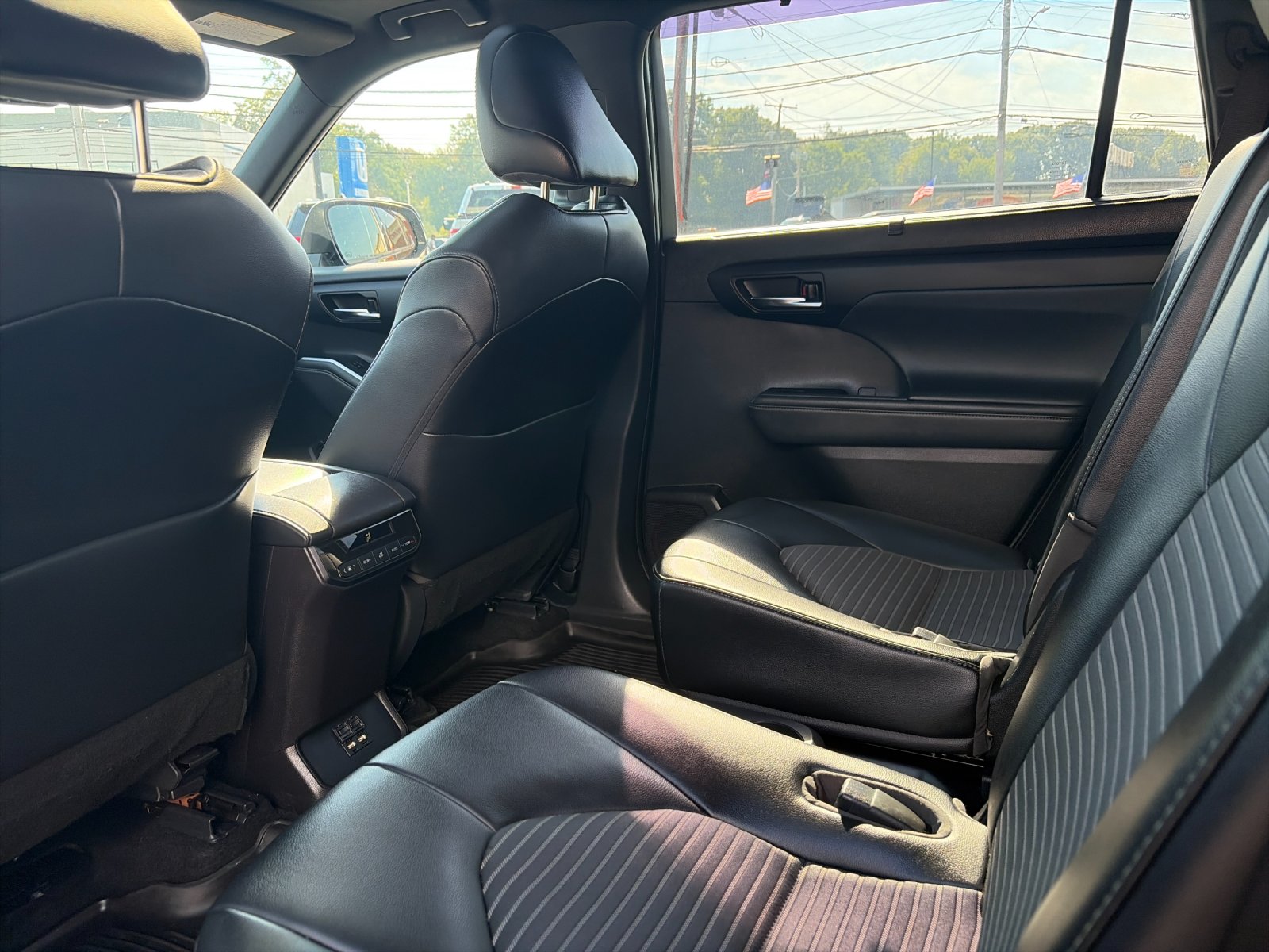 Used 2021 Midnight Black Metallic Toyota XSE image 13