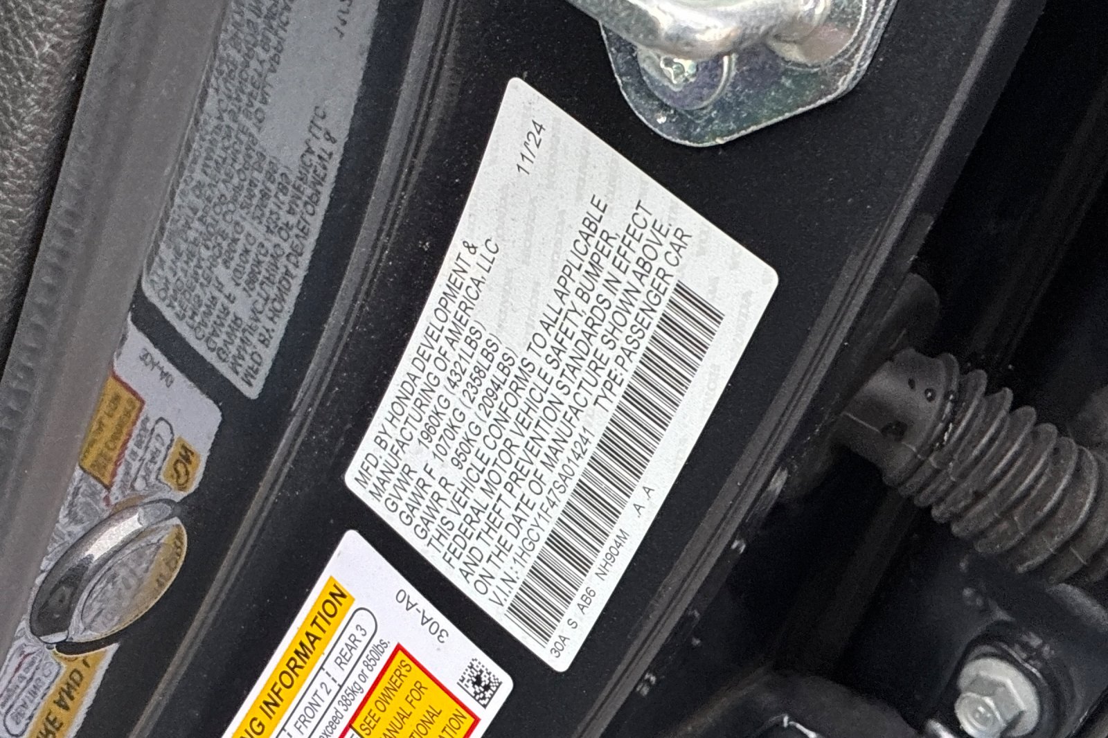 Used 2025 Meteorite Gray Metallic Honda SE image 43