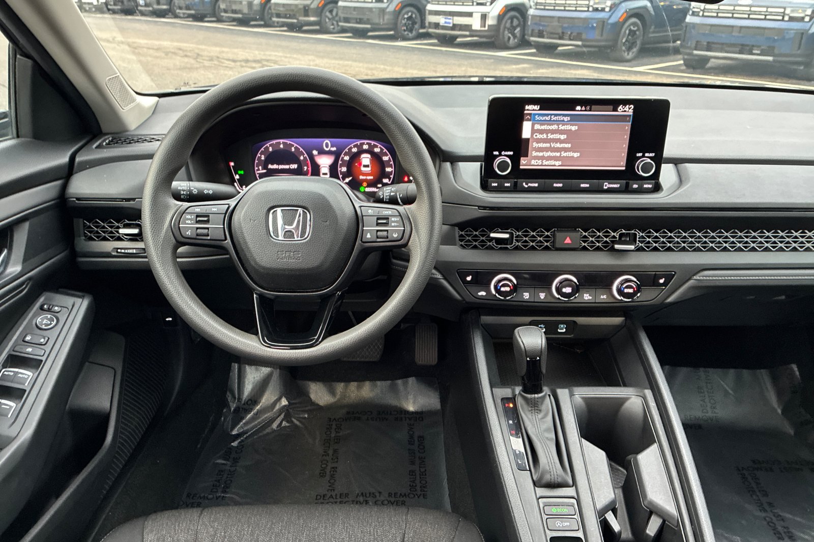 Used 2025 Meteorite Gray Metallic Honda SE image 16