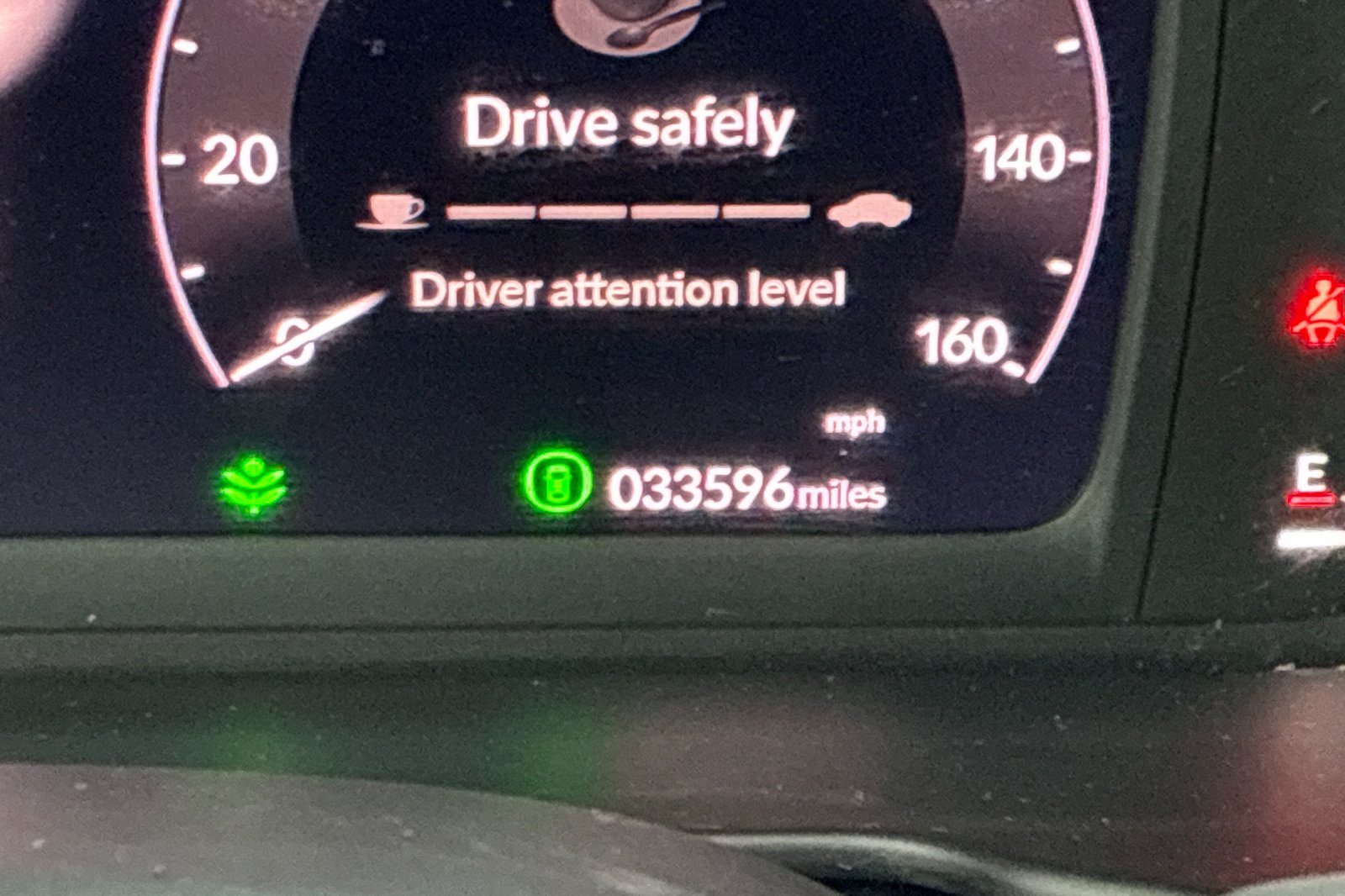 Used 2025 Meteorite Gray Metallic Honda SE image 33