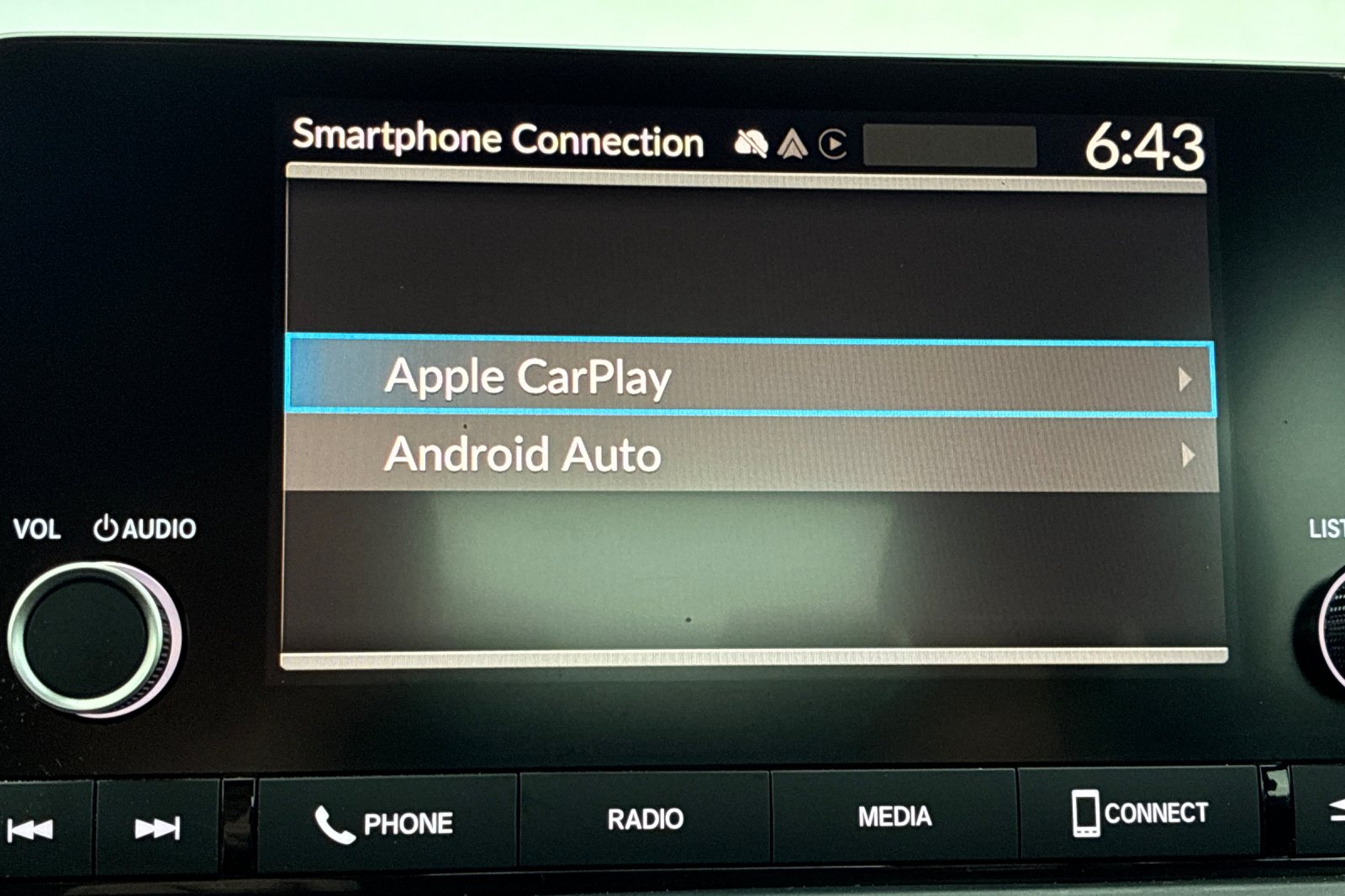 Used 2025 Meteorite Gray Metallic Honda SE image 24