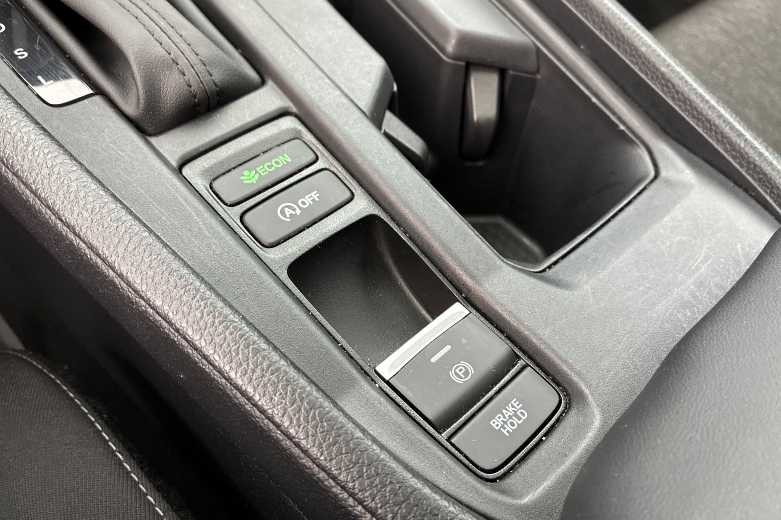 Used 2025 Meteorite Gray Metallic Honda SE image 42