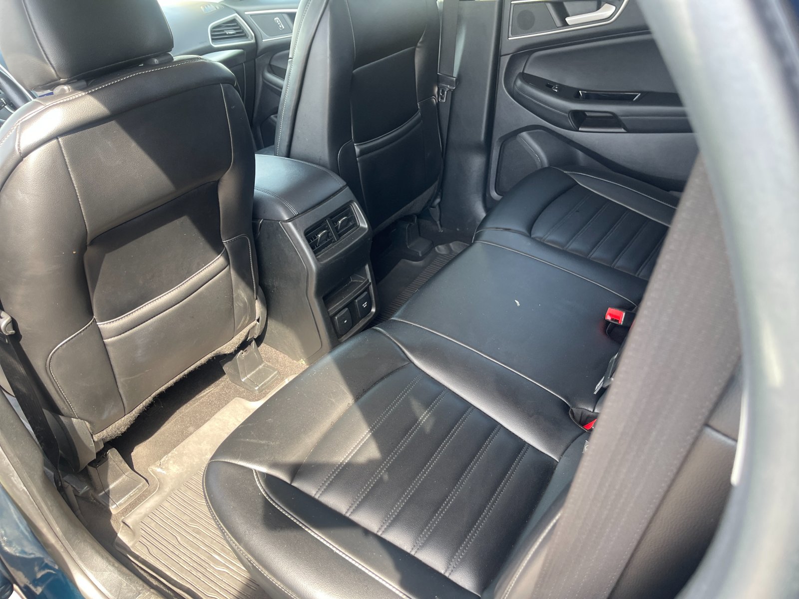 Used 2020 Green Ford SEL image 14