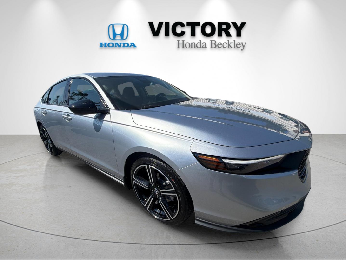 New 2026 Solar Silver Metallic Honda SE image 7