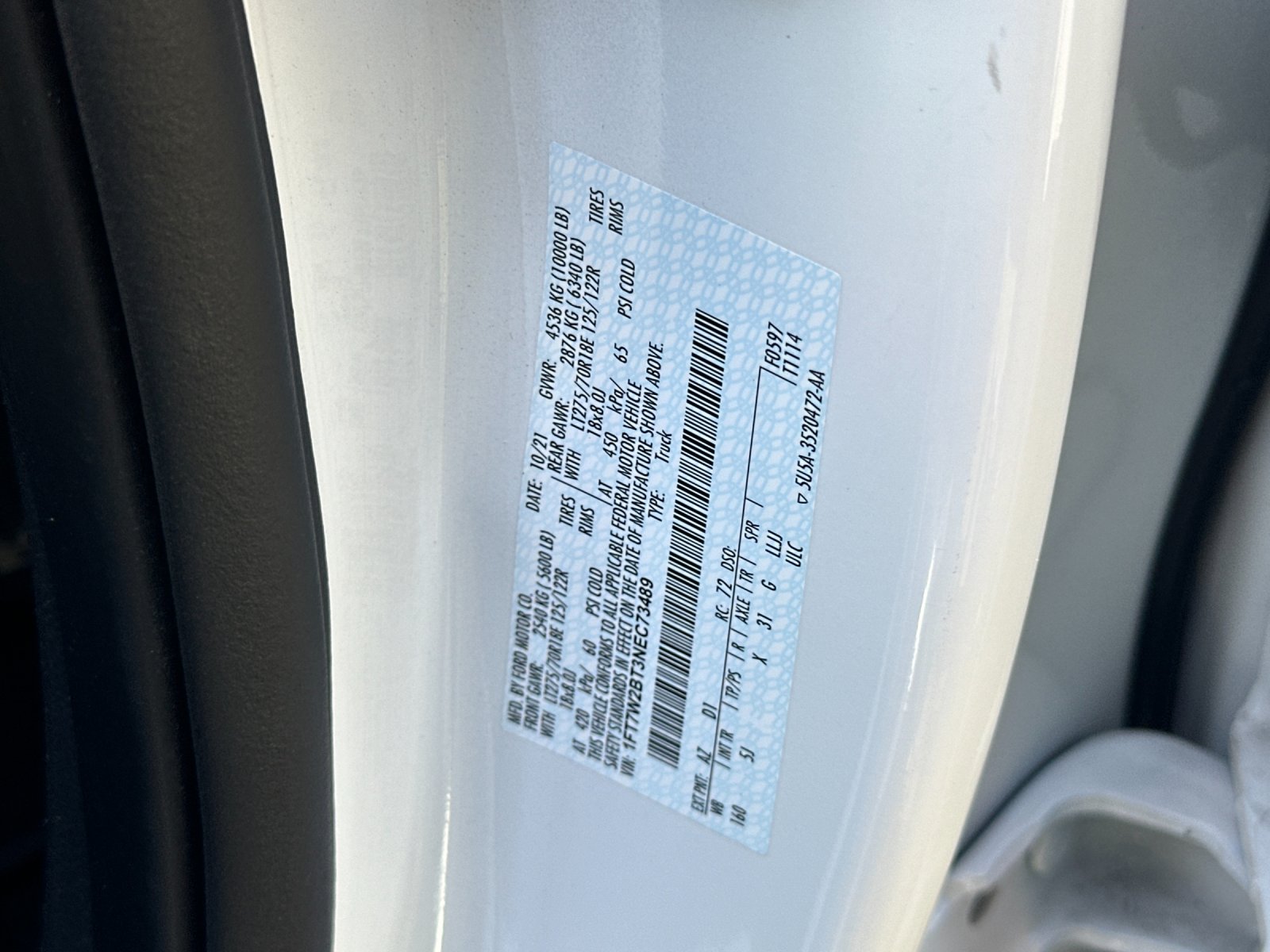 Used 2022 White Ford Lariat image 27