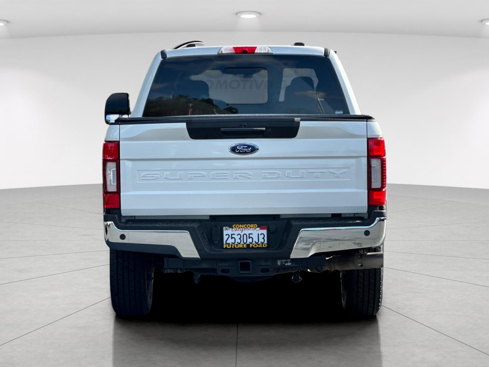 Used 2022 White Ford Lariat image 4