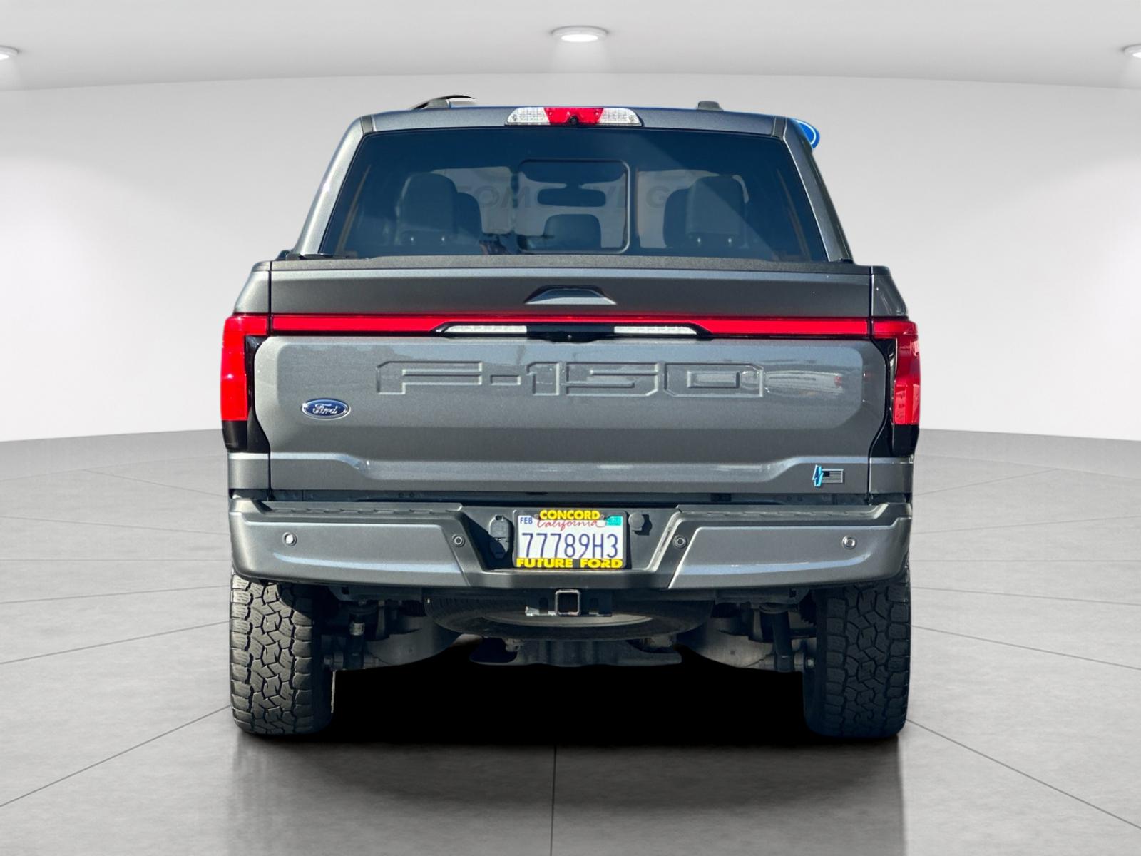 Used 2023 Gray Ford Lariat image 4