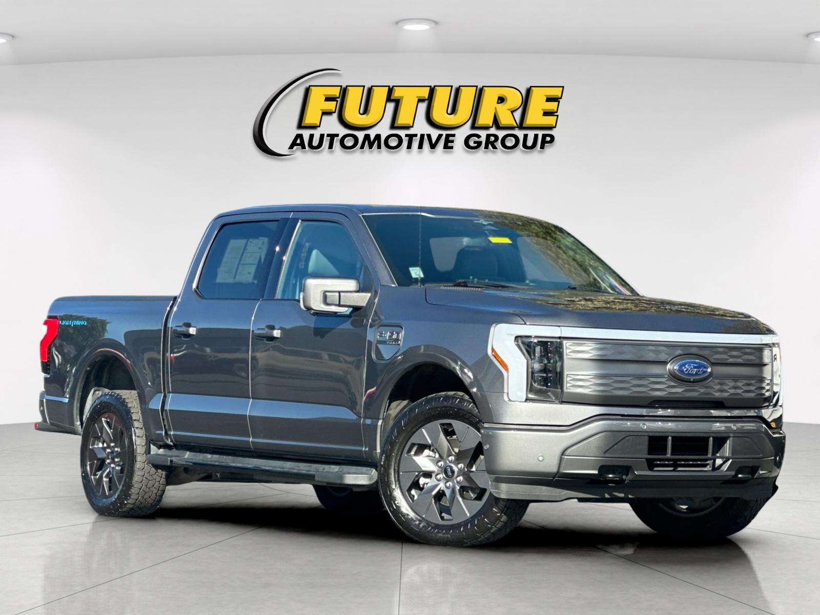 2023 Ford F-150 Lightning Lariat