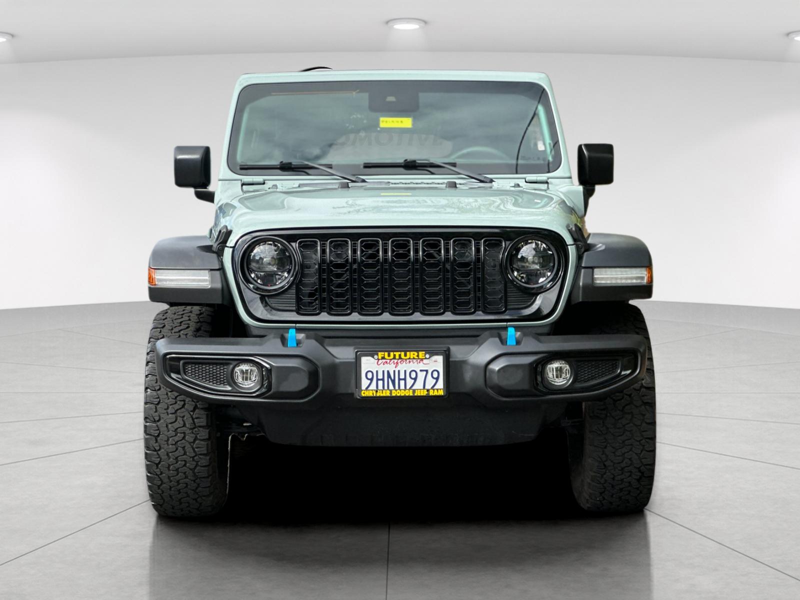 Used 2024 Gray Jeep Willys 4xe image 9
