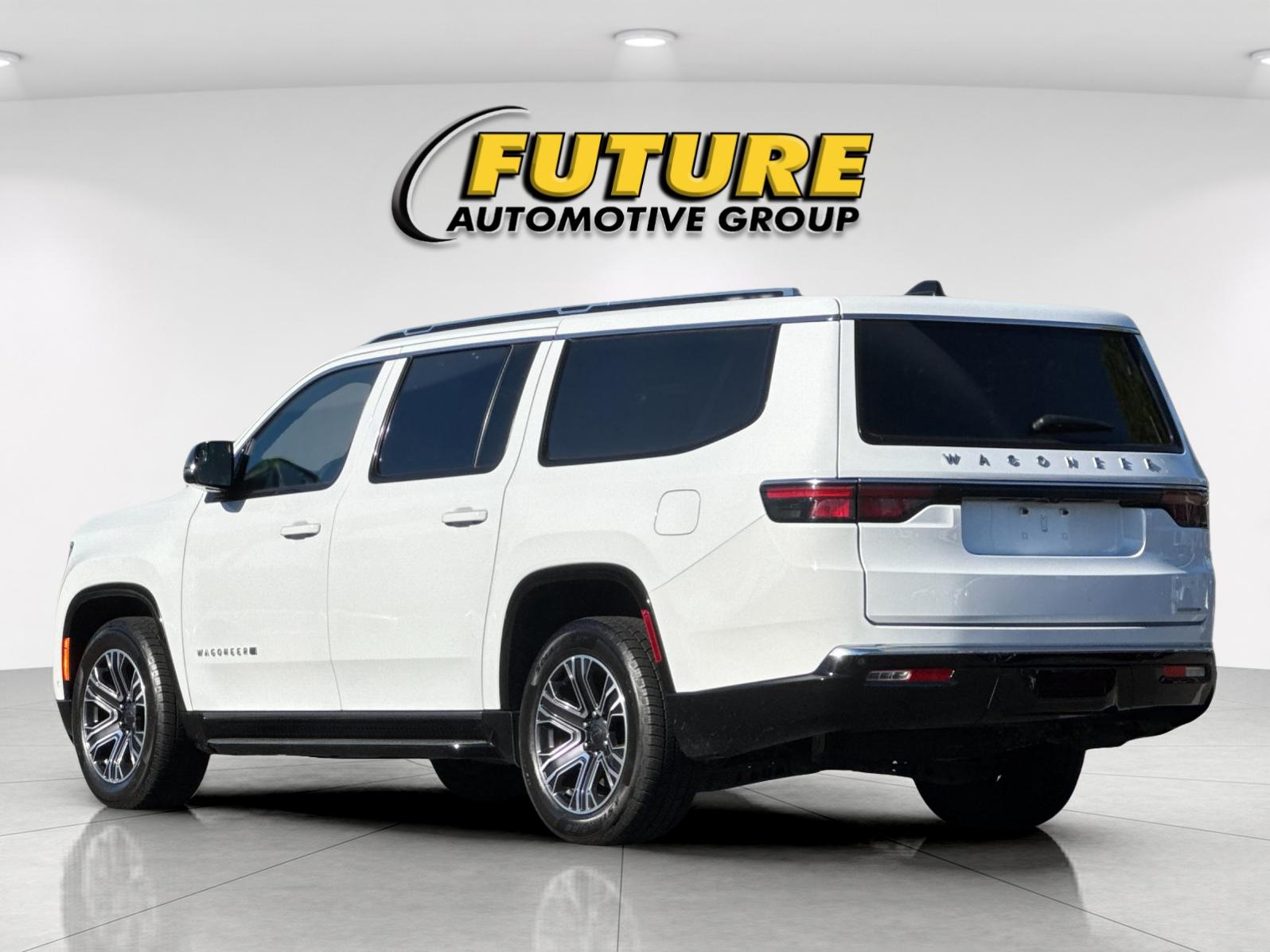Used 2024 White Jeep Series II image 6