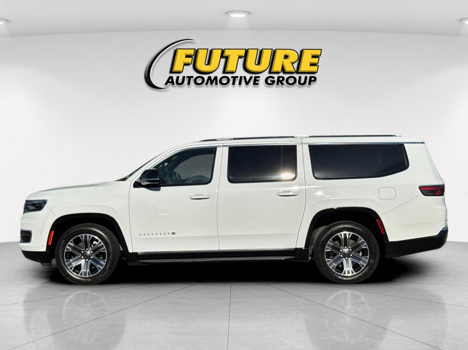 Used 2024 White Jeep Series II image 7