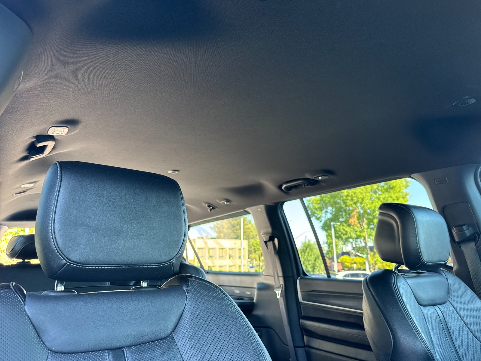 Used 2024 White Jeep Series II image 18