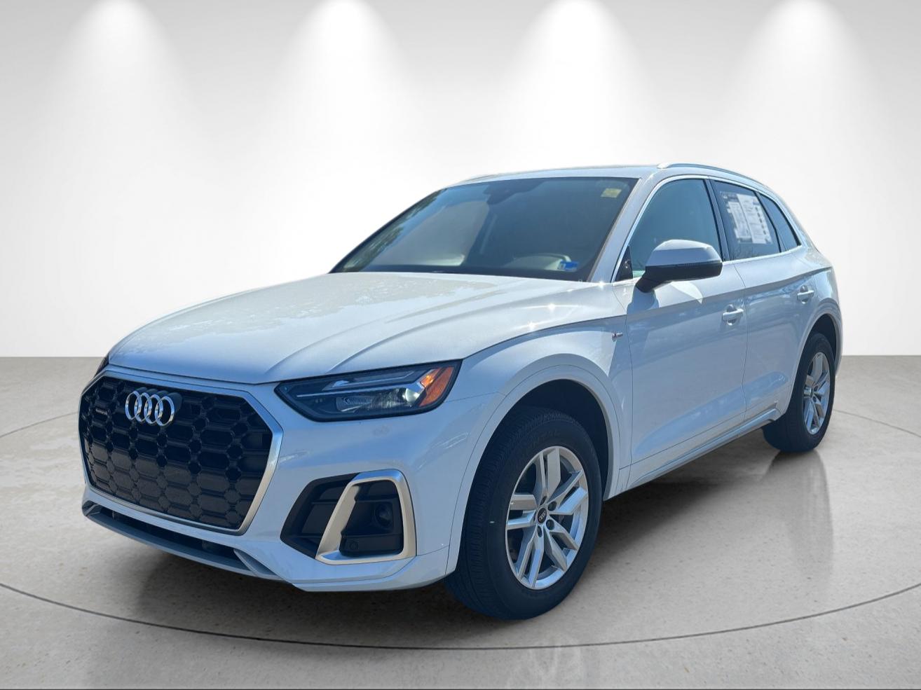2023 Audi Q5 S line Premium