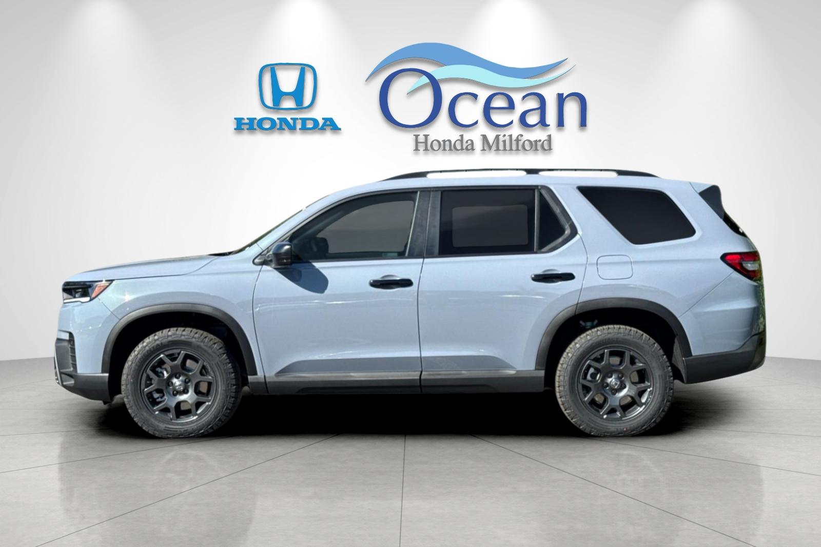 New 2026 Sonic Gray Pearl Honda TrailSport image 2
