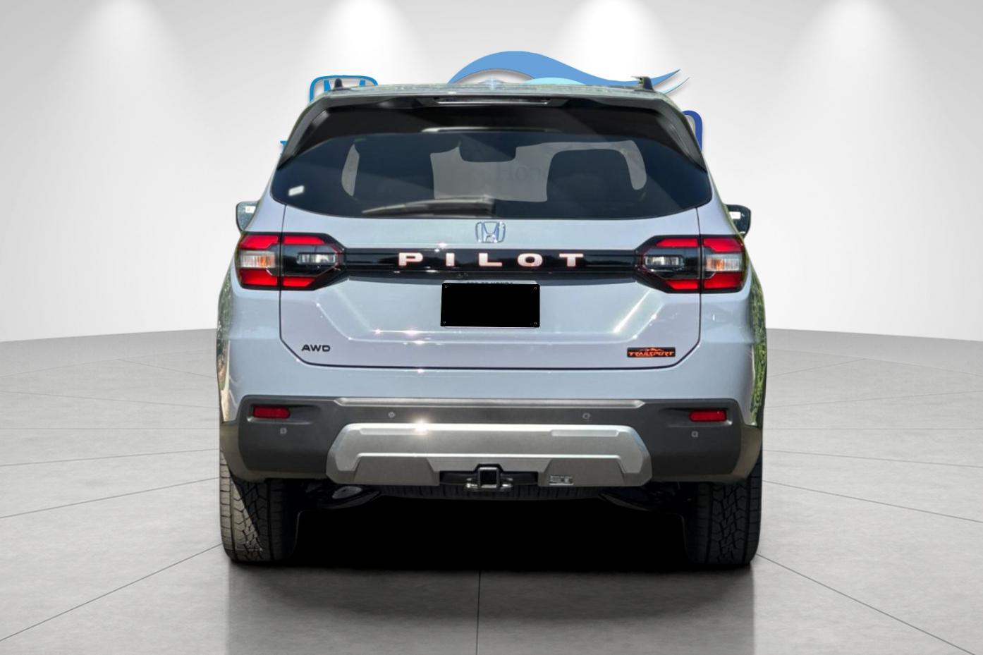 New 2026 Sonic Gray Pearl Honda TrailSport image 4