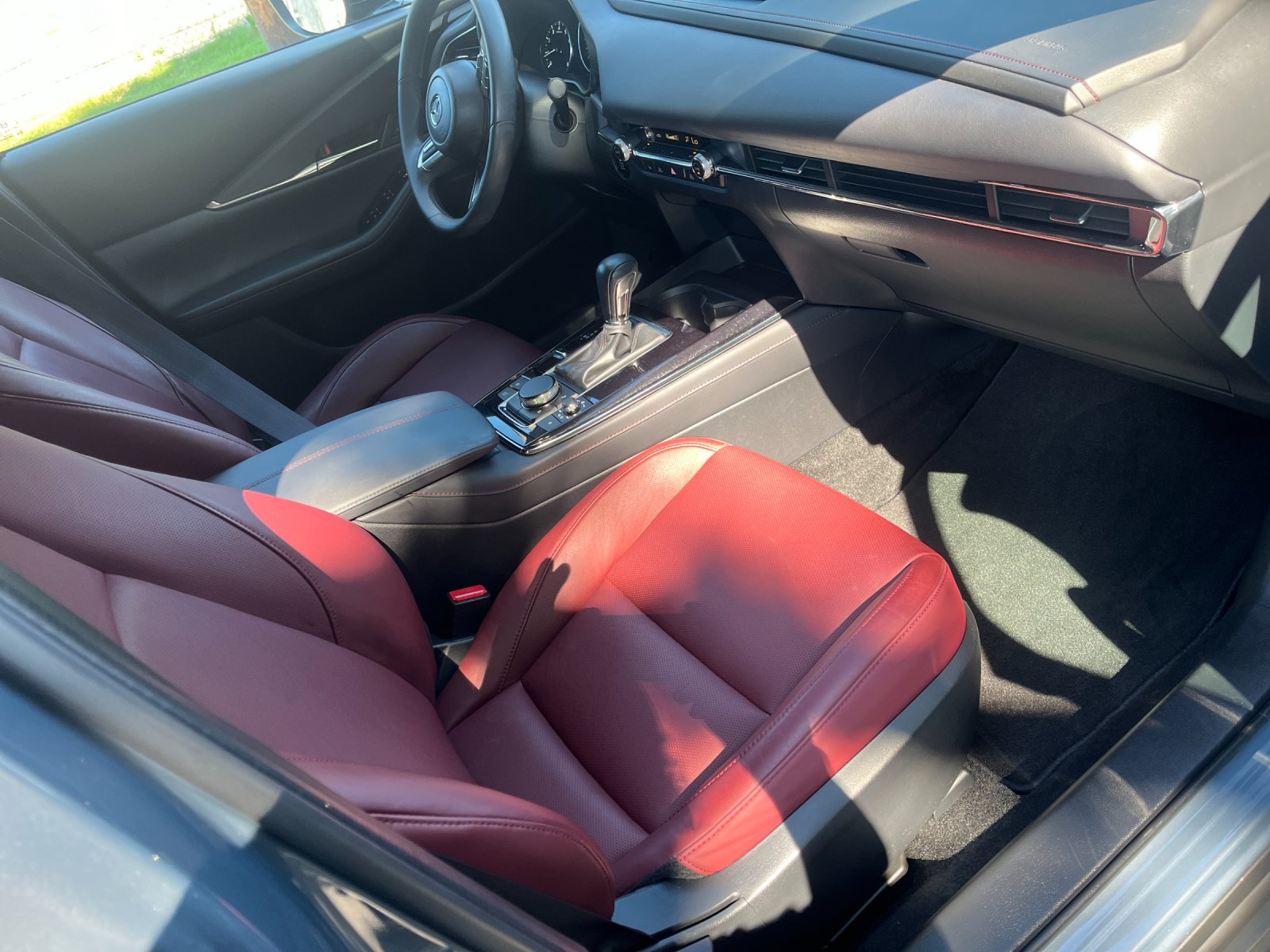 Used 2023 Gray Metallic Mazda 2.5 S Carbon Edition image 17