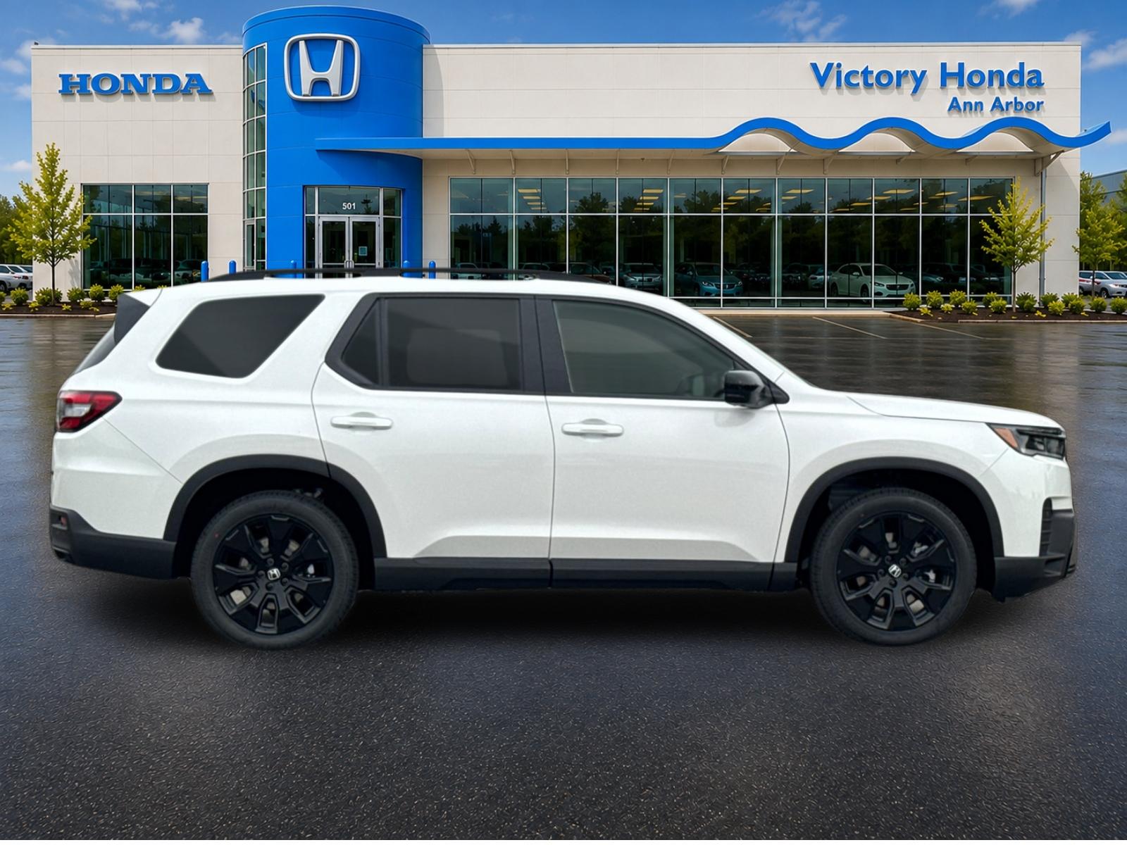 New 2026 Platinum White Pearl Honda AWD Black Edition image 4