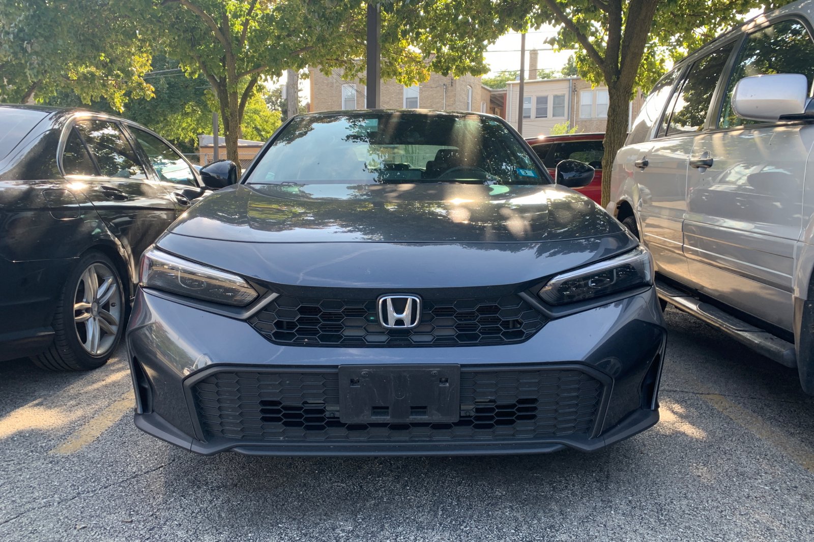 Certified Used 2025  Honda Sport image 2