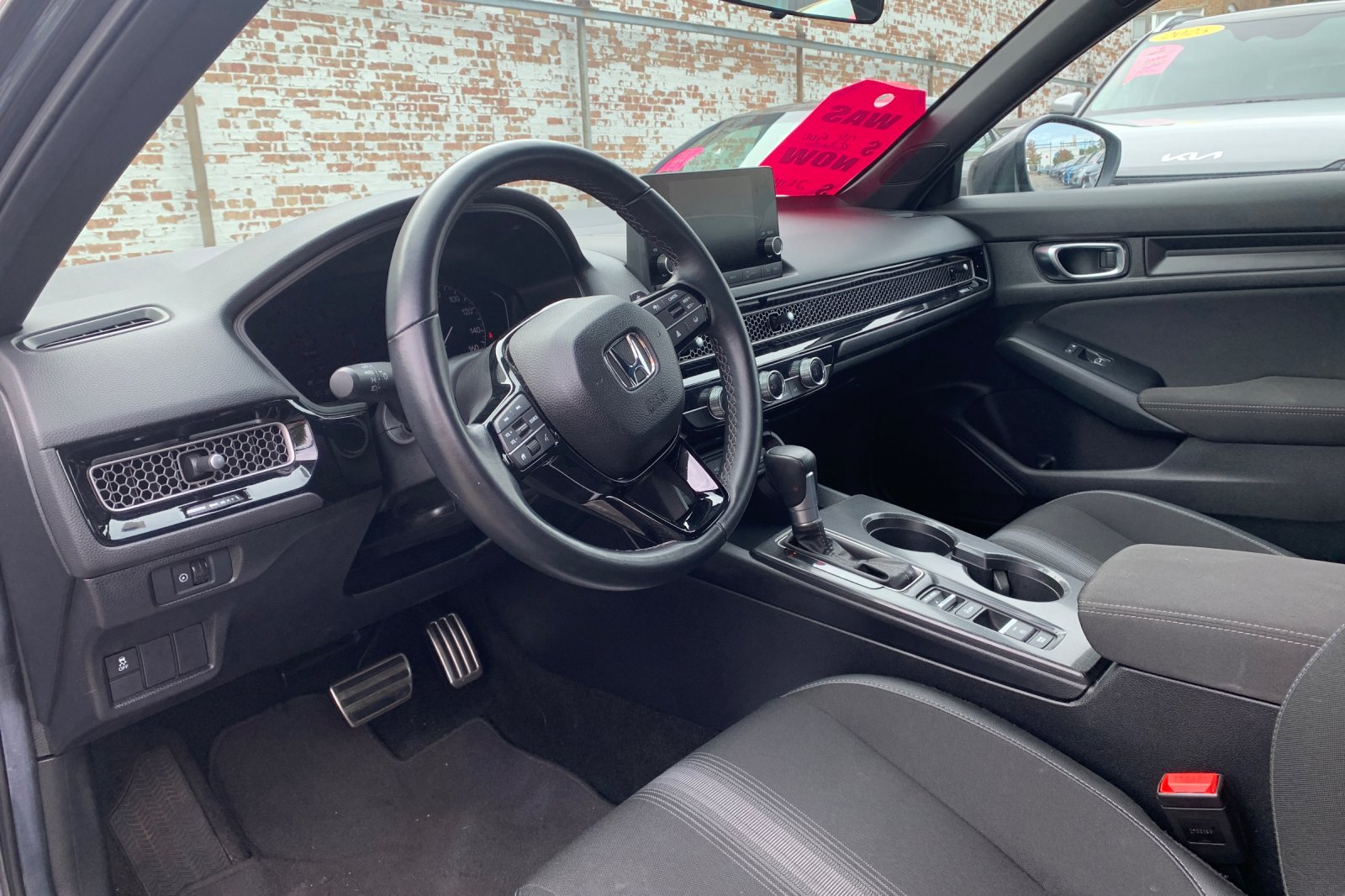 Certified Used 2025  Honda Sport image 10