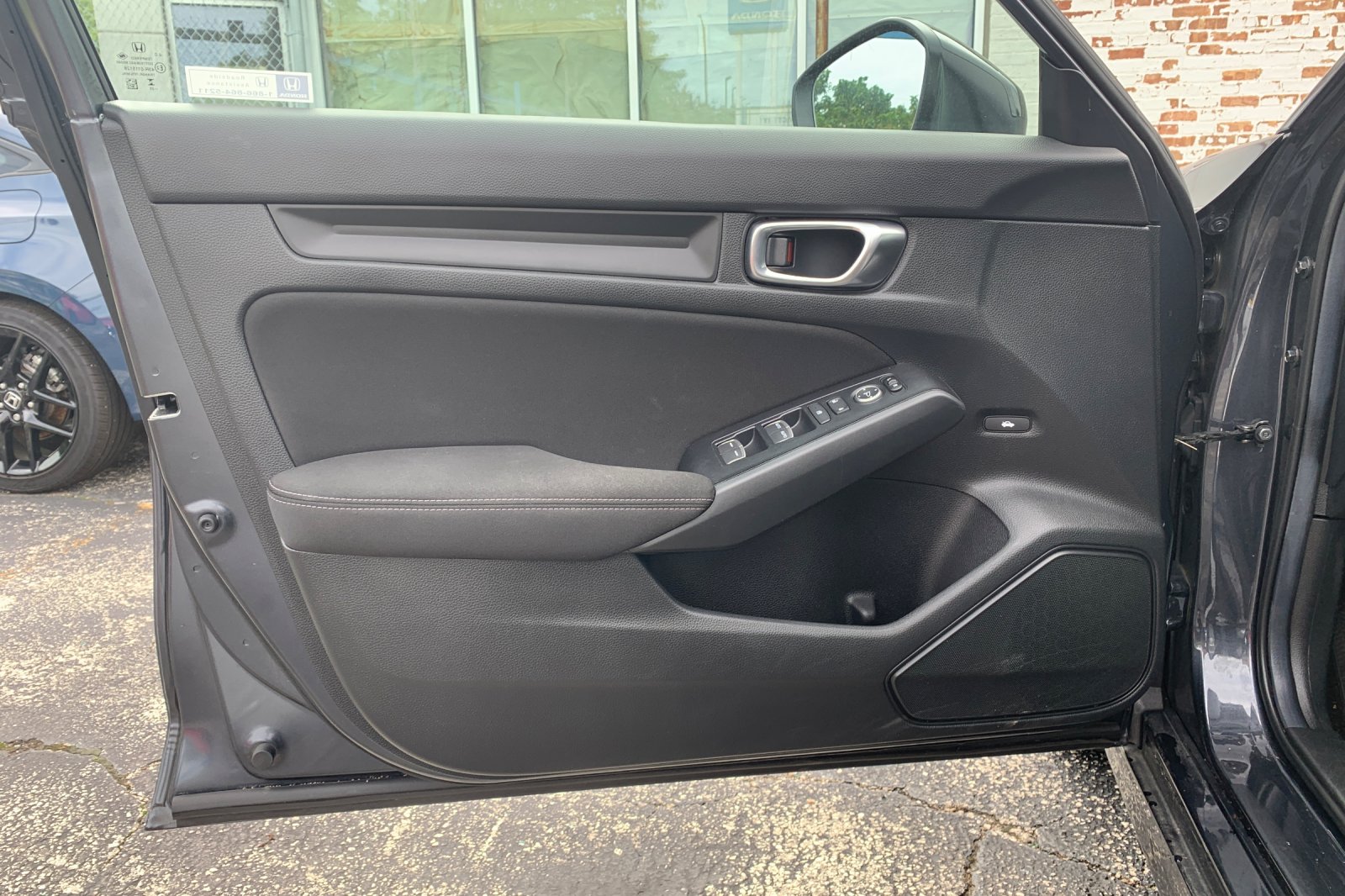 Certified Used 2025  Honda Sport image 11