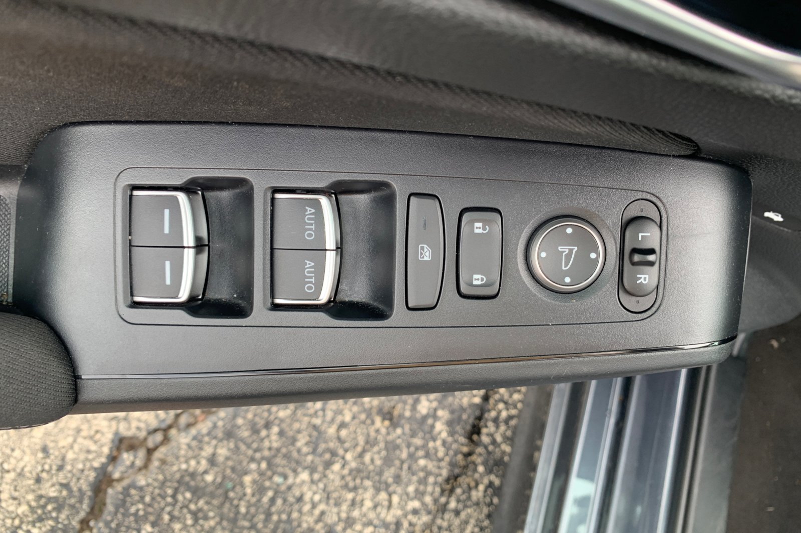 Certified Used 2025  Honda Sport image 12