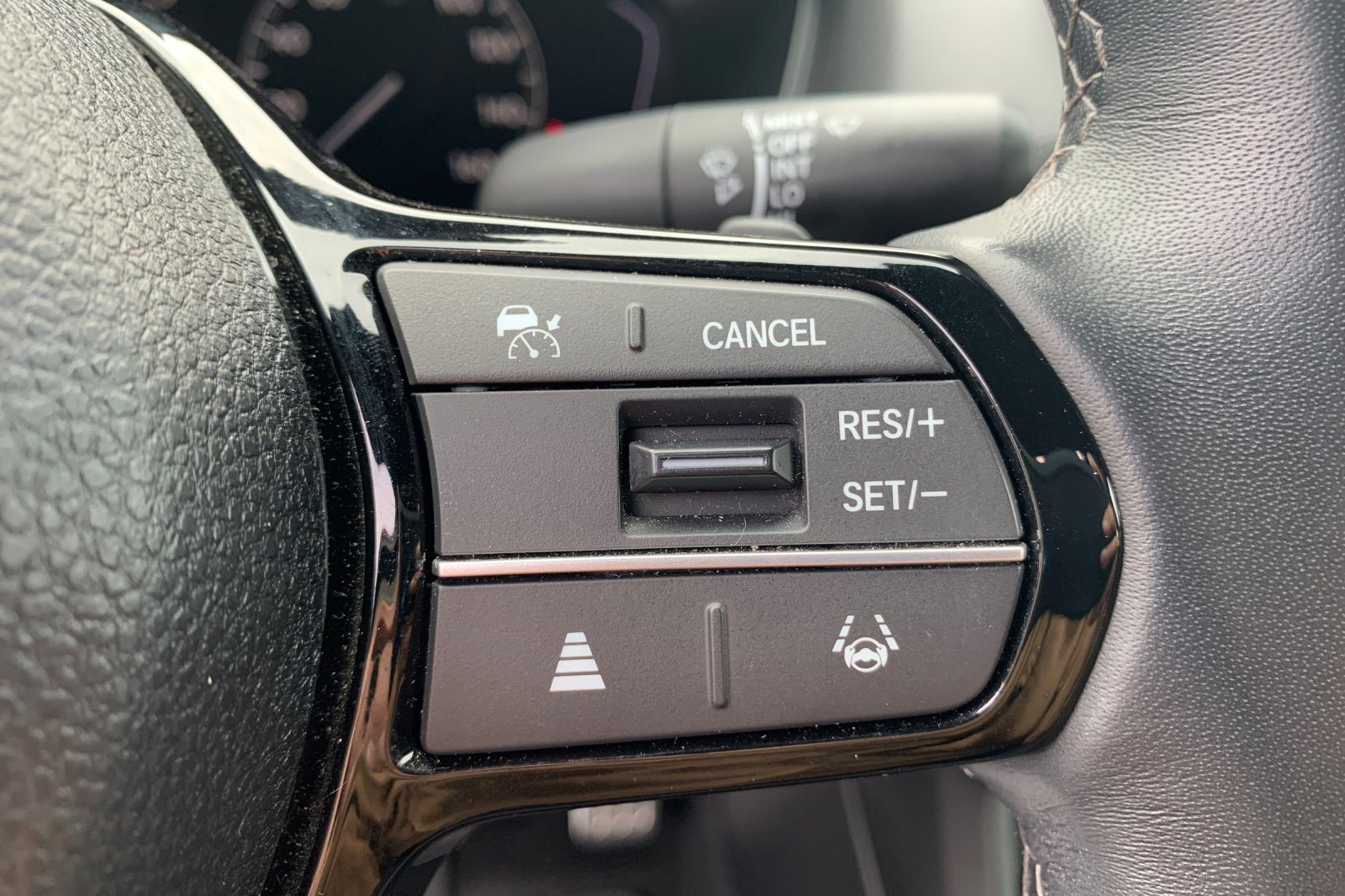 Certified Used 2025  Honda Sport image 27